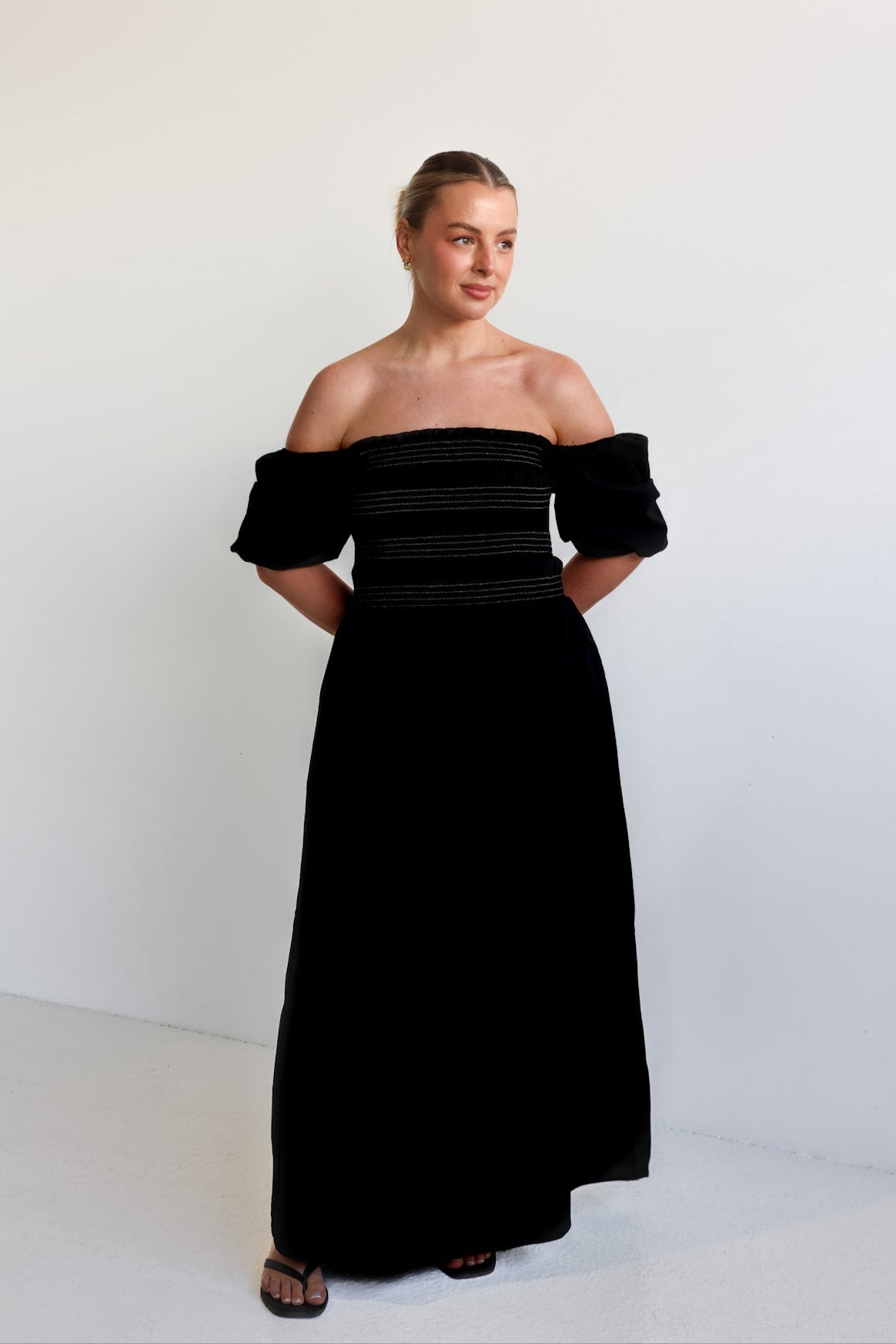 ISMAE MAXI DRESS BLACK CONTRAST