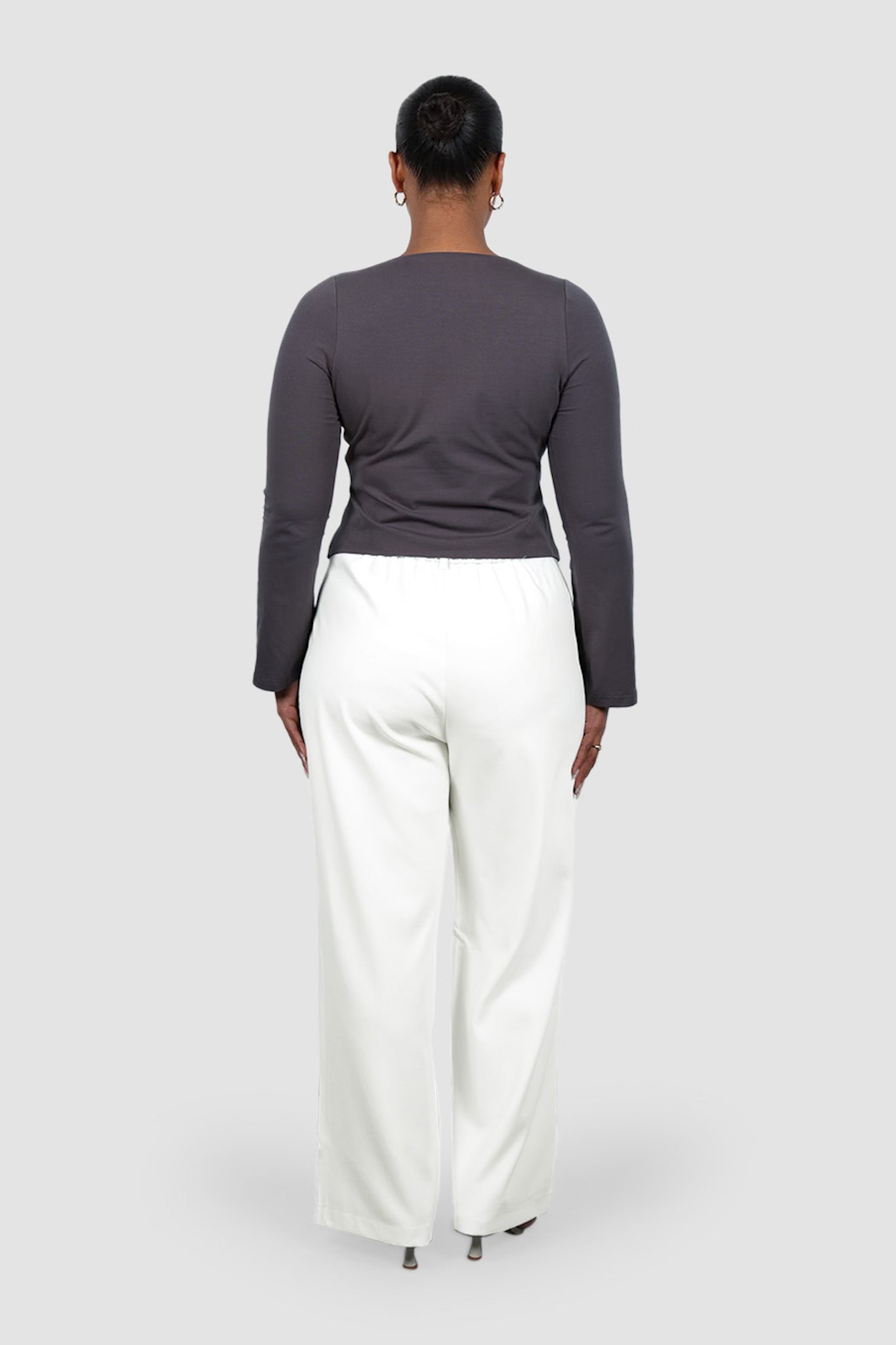 COLT LONG SLEEVE TWIST TOP CHARCOAL