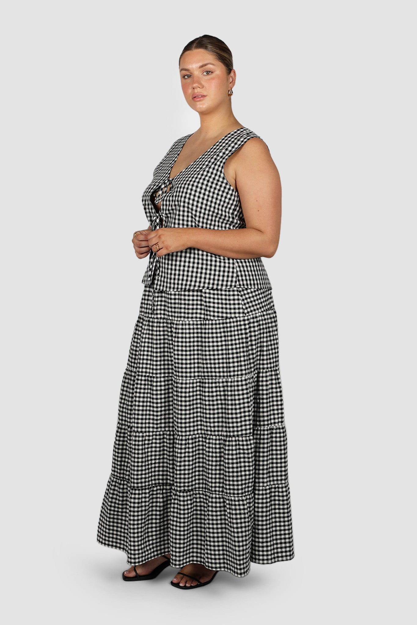 TORBIN TOP B&W GINGHAM