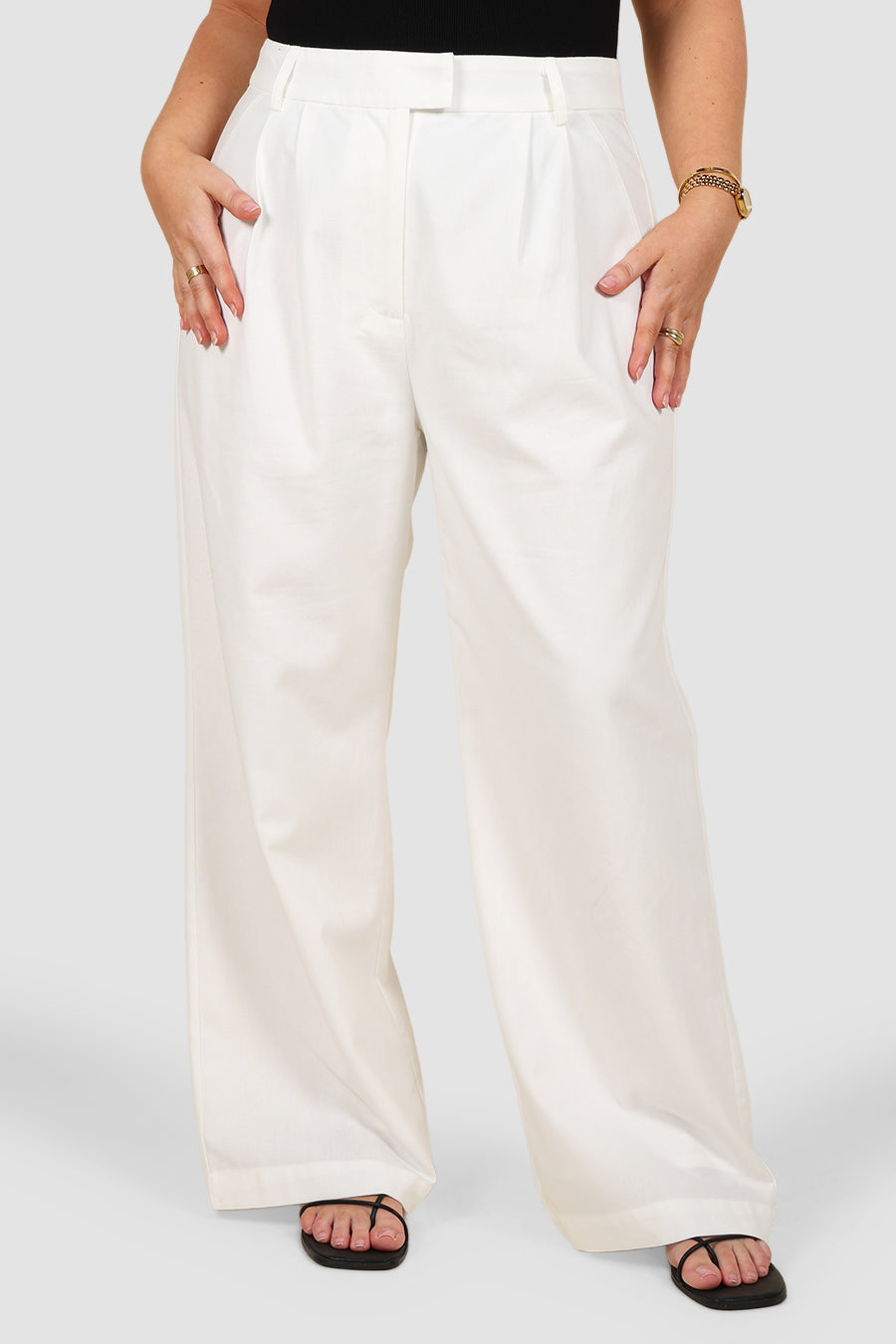 Arie-Pant-White12jpg
