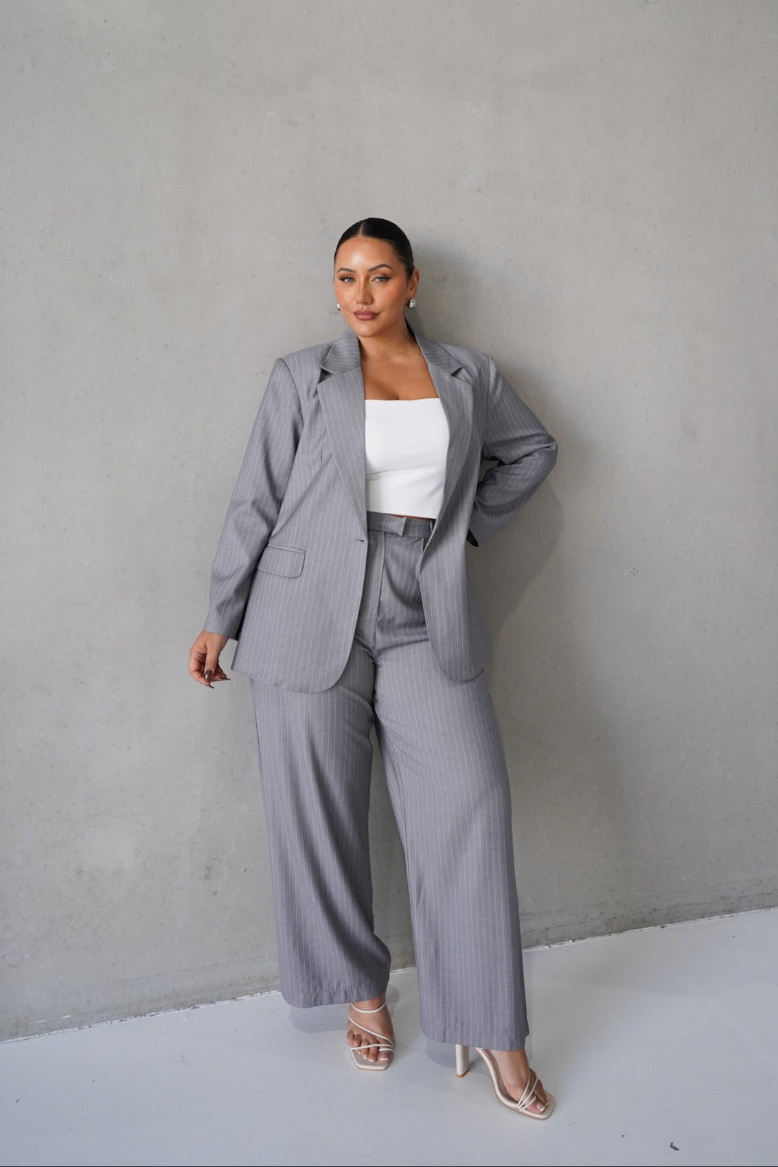 PORSCHA BLAZER LIGHT GREY PINSTRIPE FAYT The Label