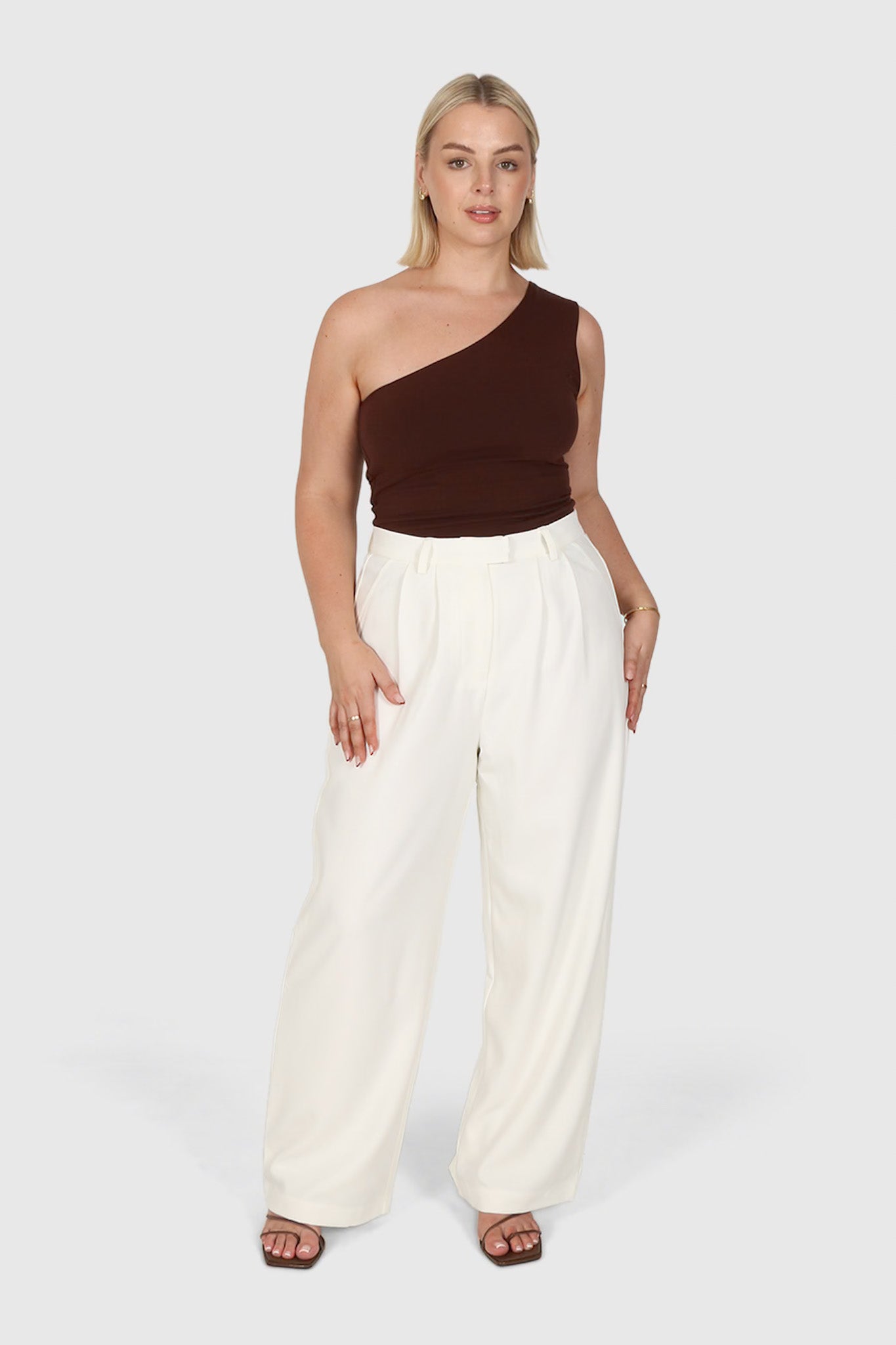 SULLIVAN ONE SHOULDER TOP CHOC