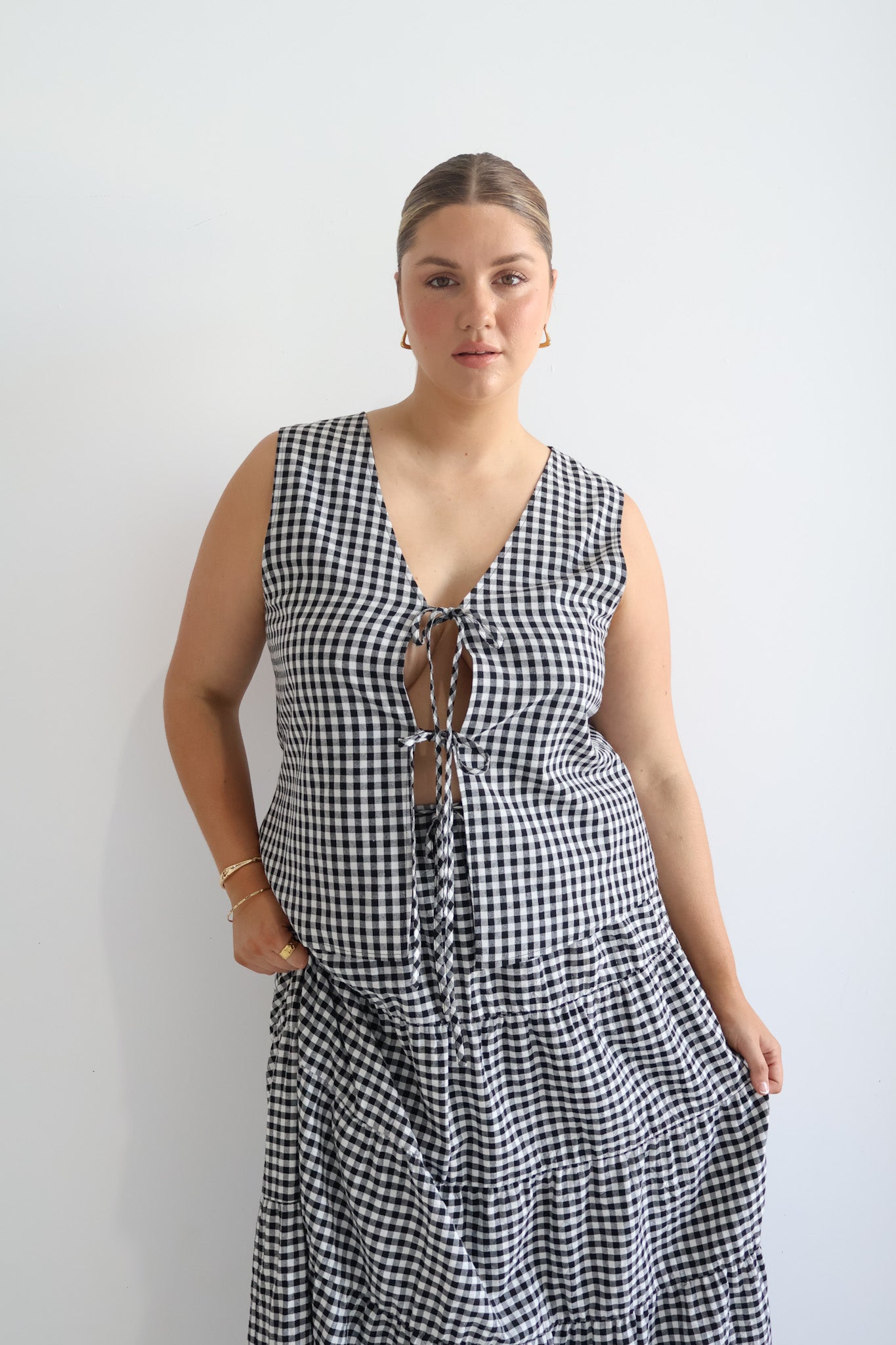 TORBIN TOP B&W GINGHAM