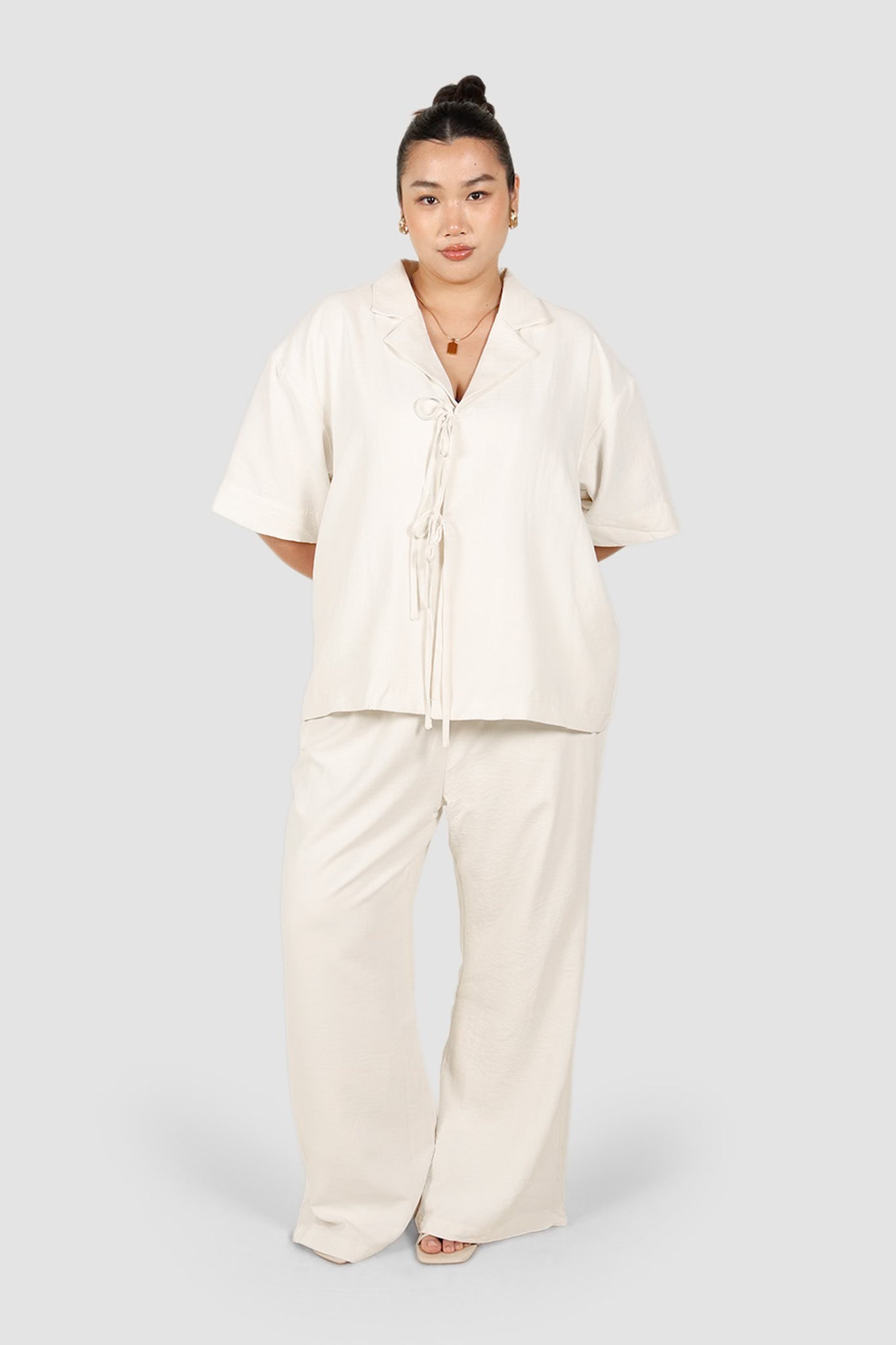 Junie-Top-x-Sable-Pant-Pearl3-2