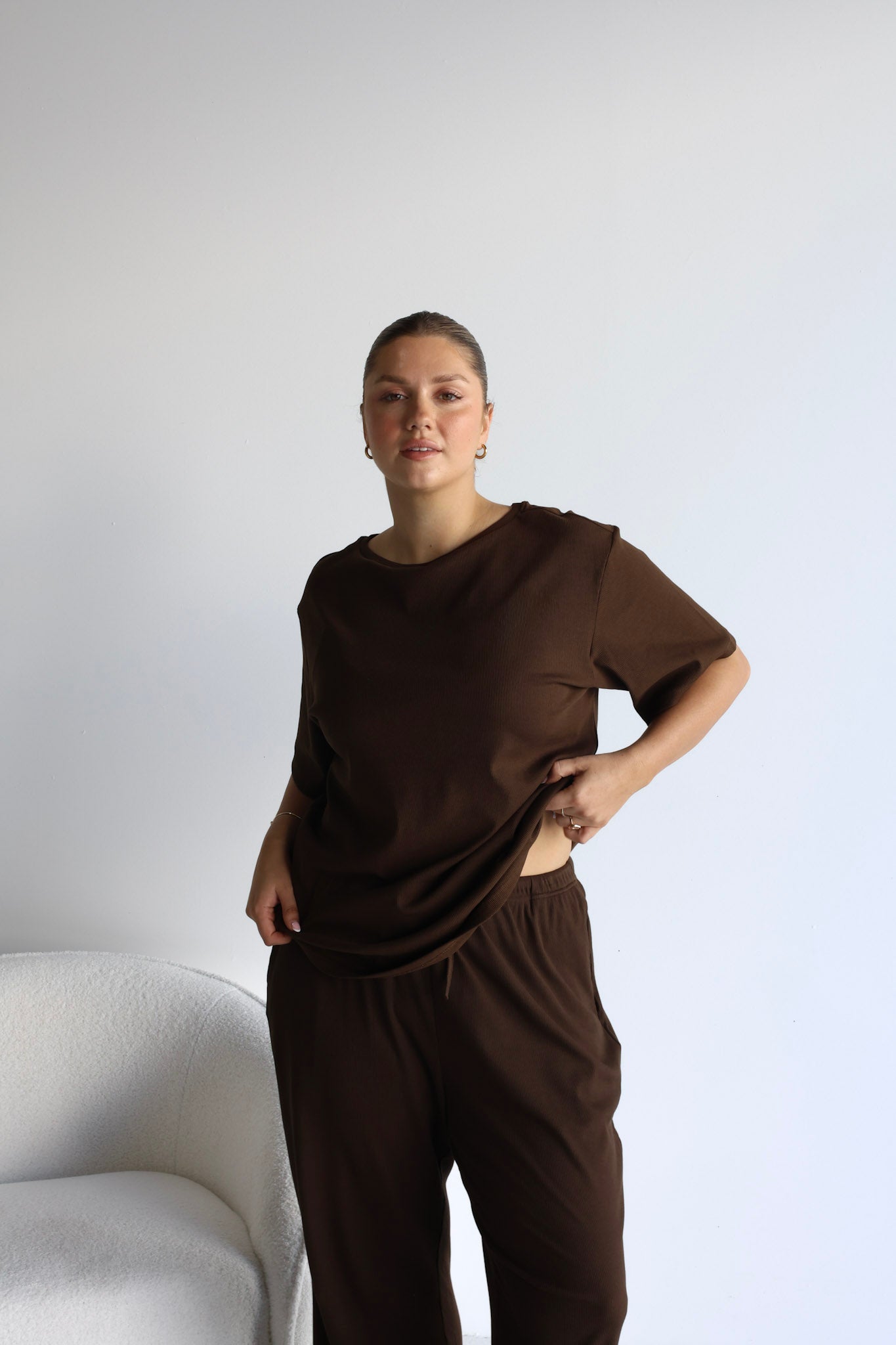 NOLYN RIB TEE ESPRESSO