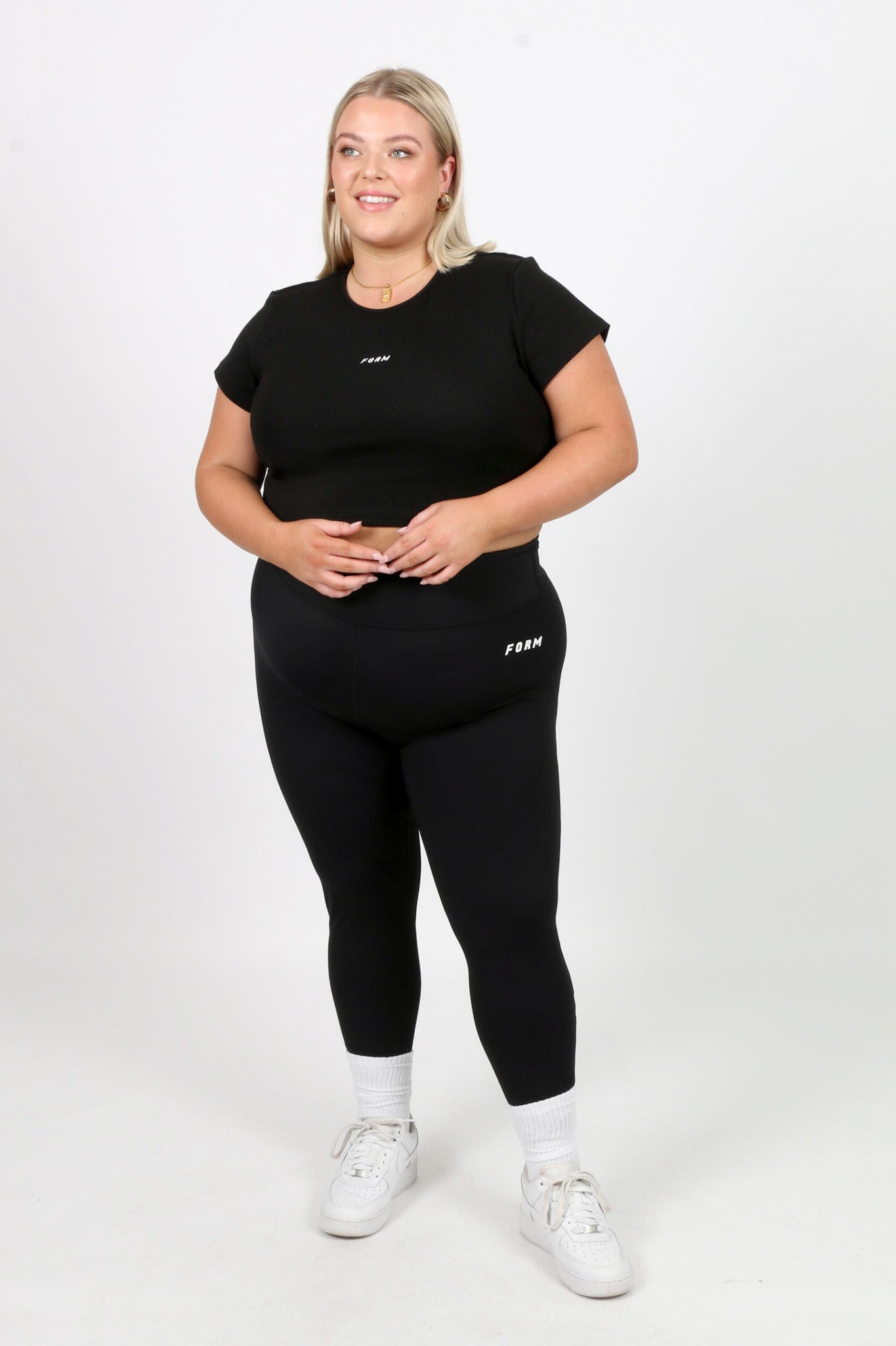 FORM BASE TIGHT 7/8 BLACK