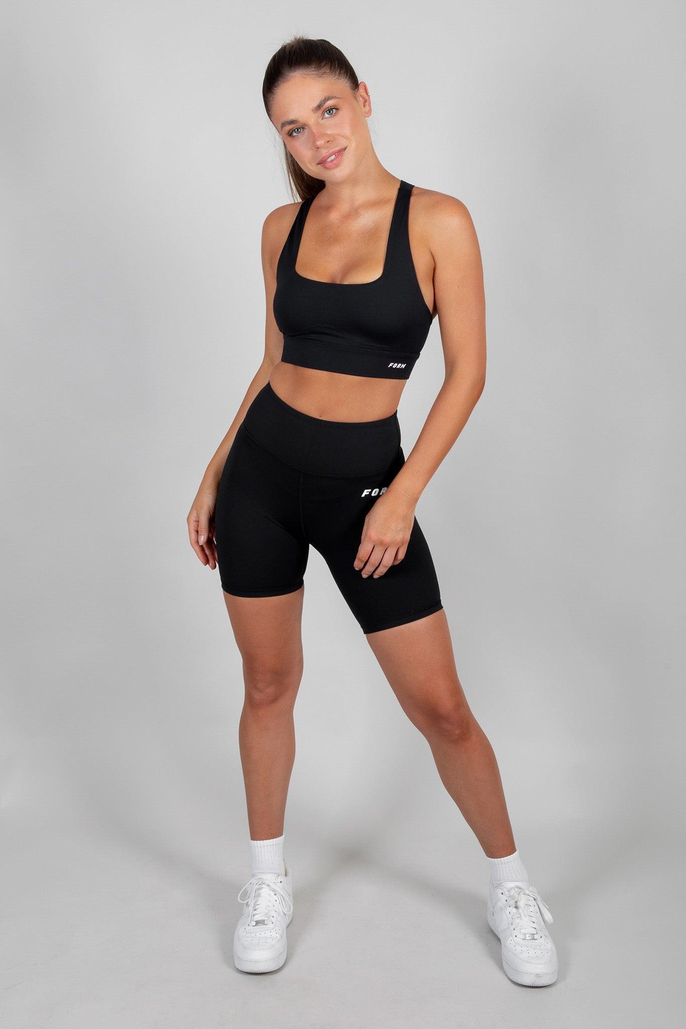 FORM BASE SHORT BLACK - FAYT The Label
