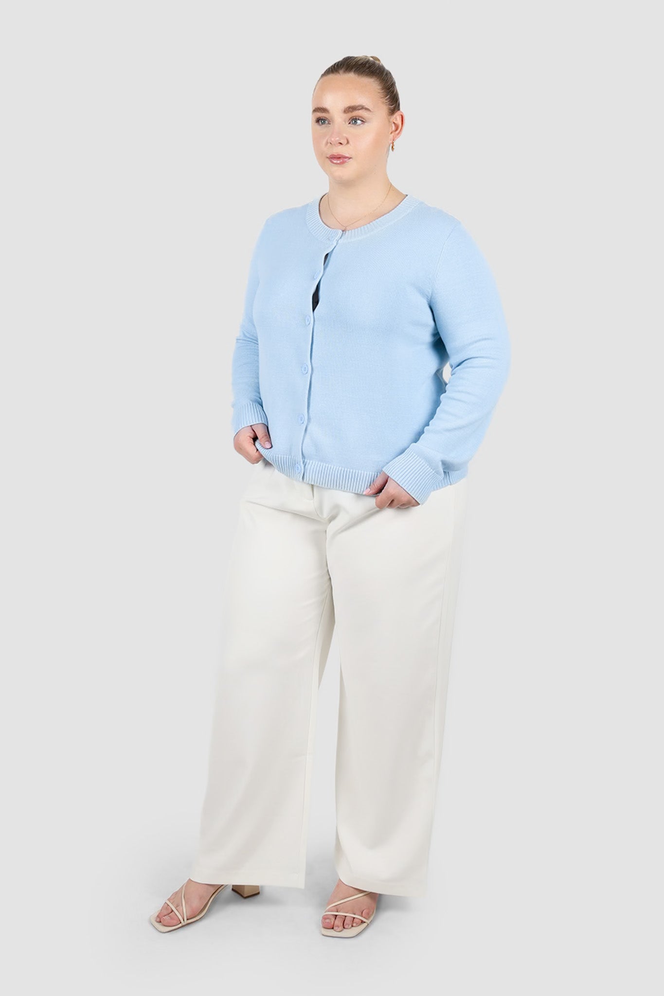 GWEN KNIT CARDIGAN SOFT BLUE