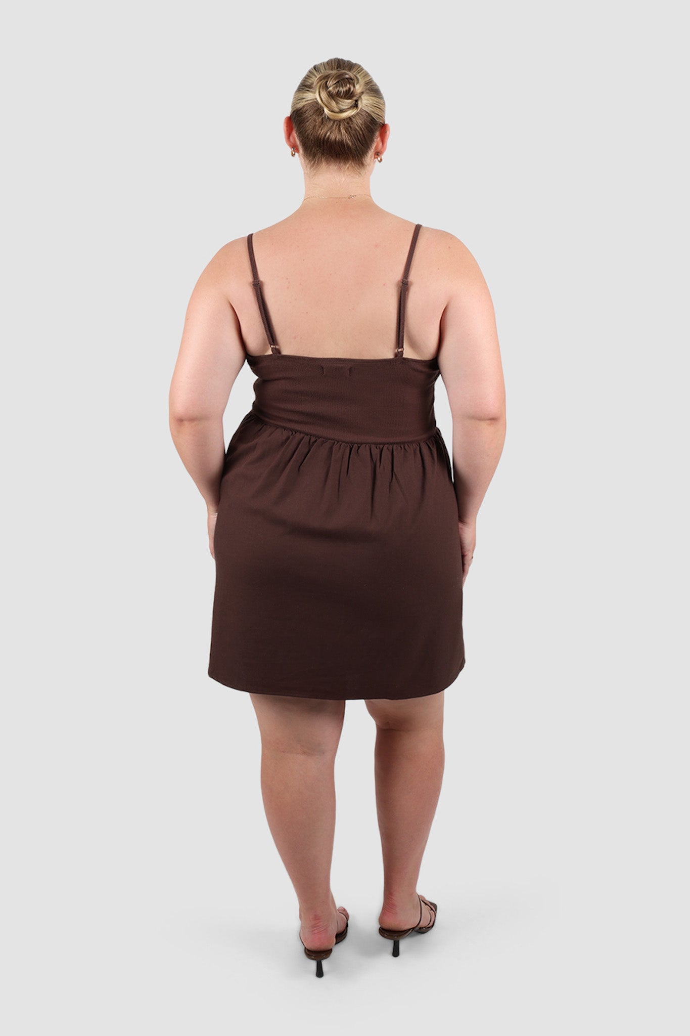 ZAREN MINI DRESS CHOCOLATE