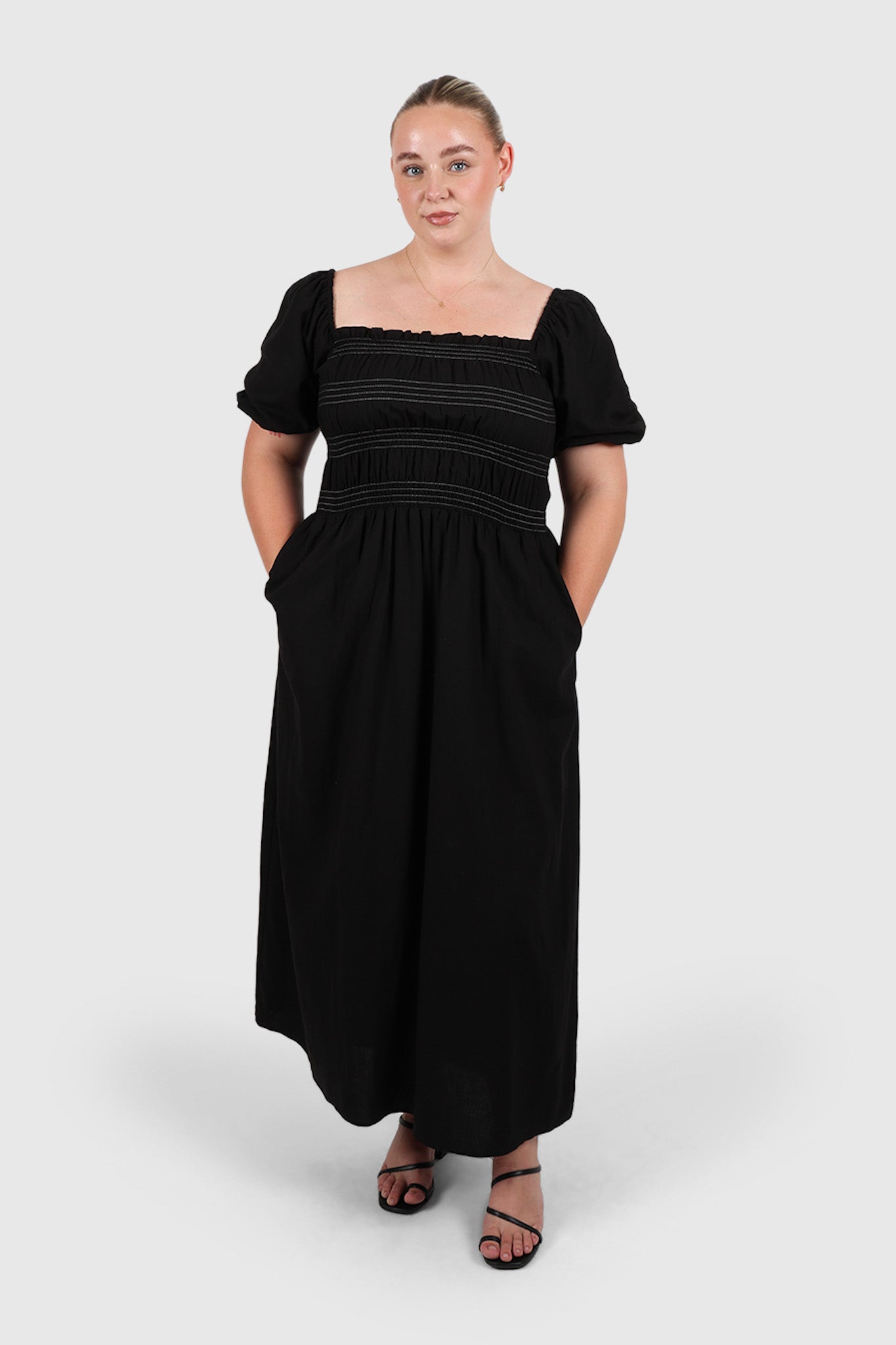 ISMAE MAXI DRESS BLACK CONTRAST