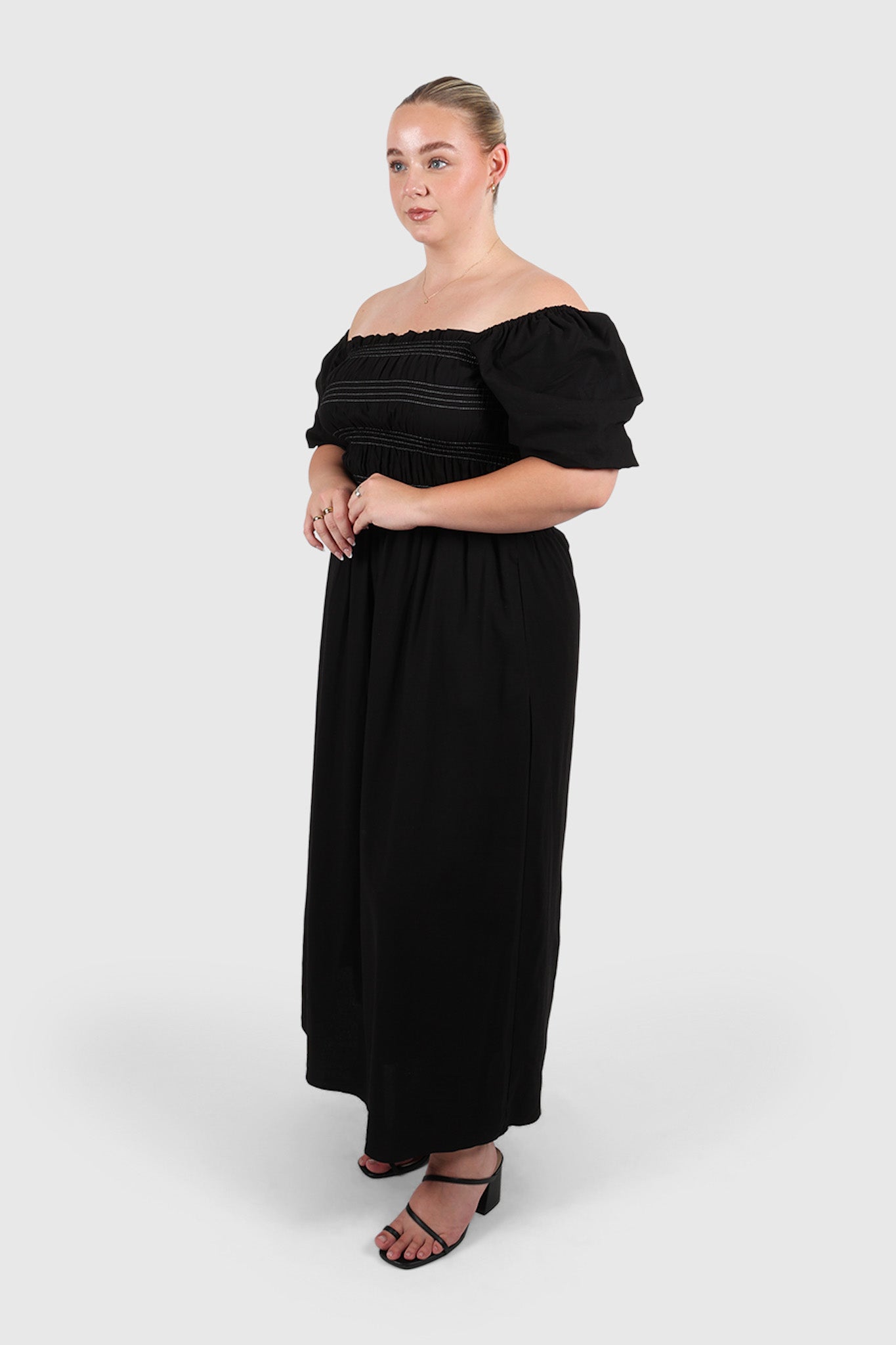 ISMAE MAXI DRESS BLACK CONTRAST