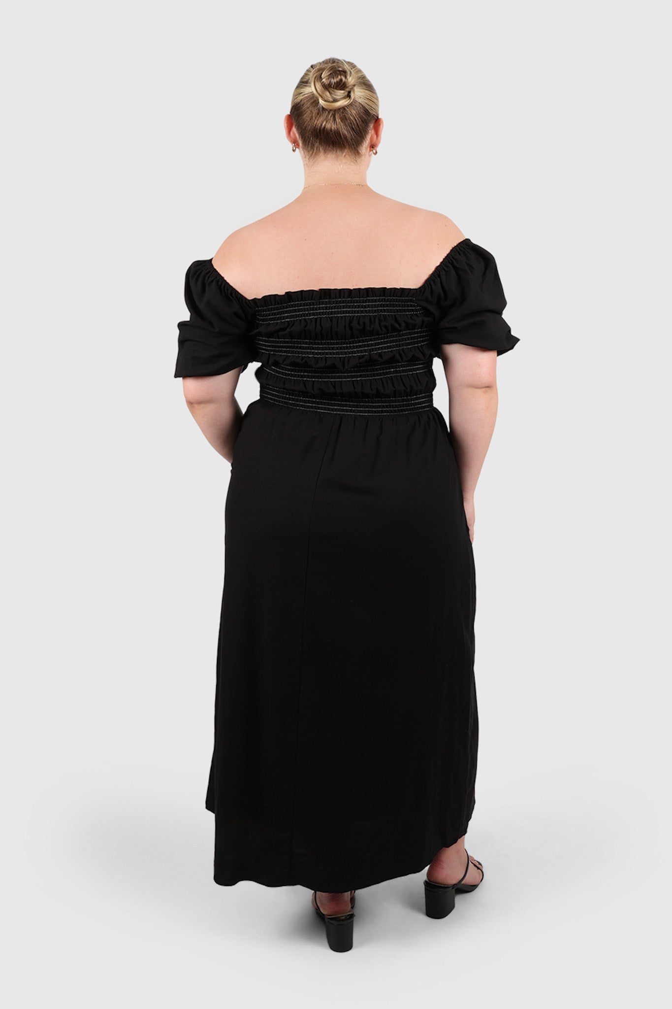 ISMAE MAXI DRESS BLACK CONTRAST