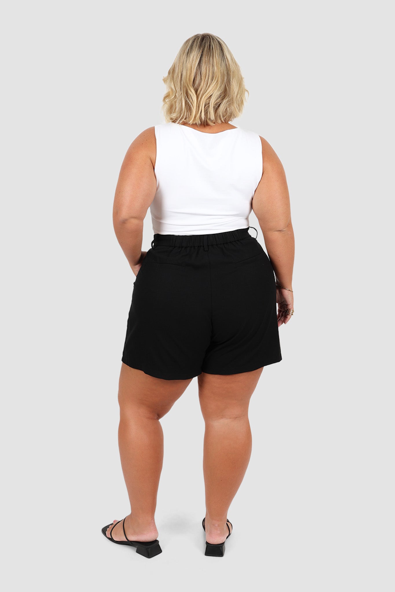 RUBEN SHORTS BLACK