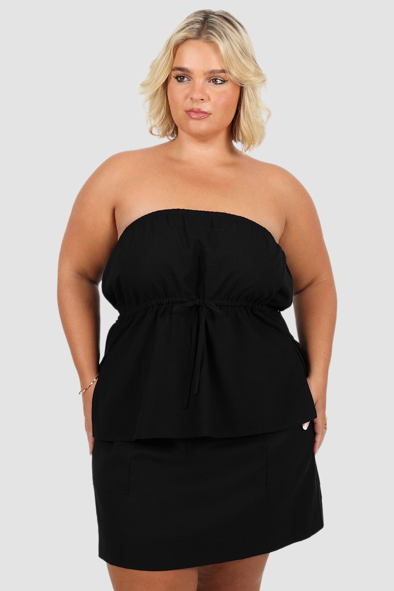 AVANIA TOP BLACK