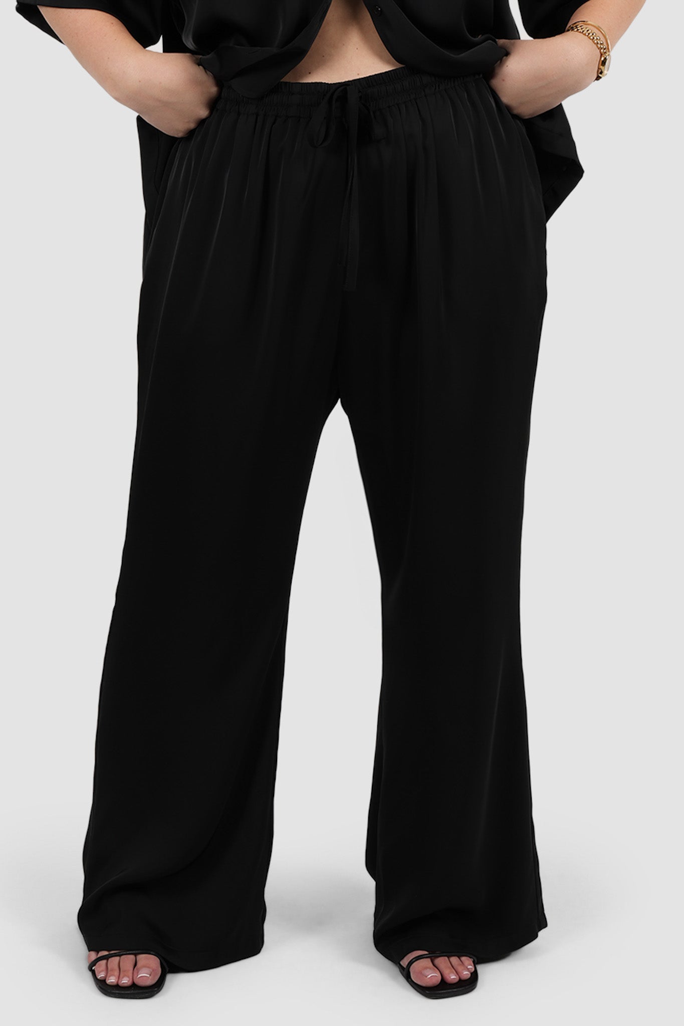 RUNE PANTS BLACK