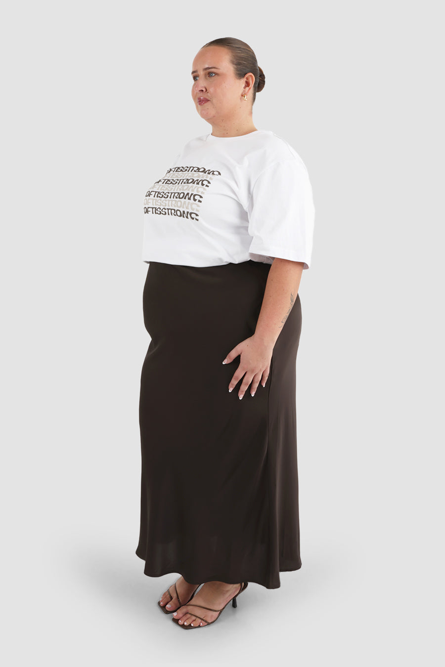 SOFT IS STRONG SIGNATURE TEE WHITE