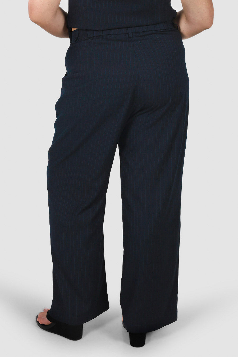 DOWNTOWN PANT NAVY PINSTRIPE