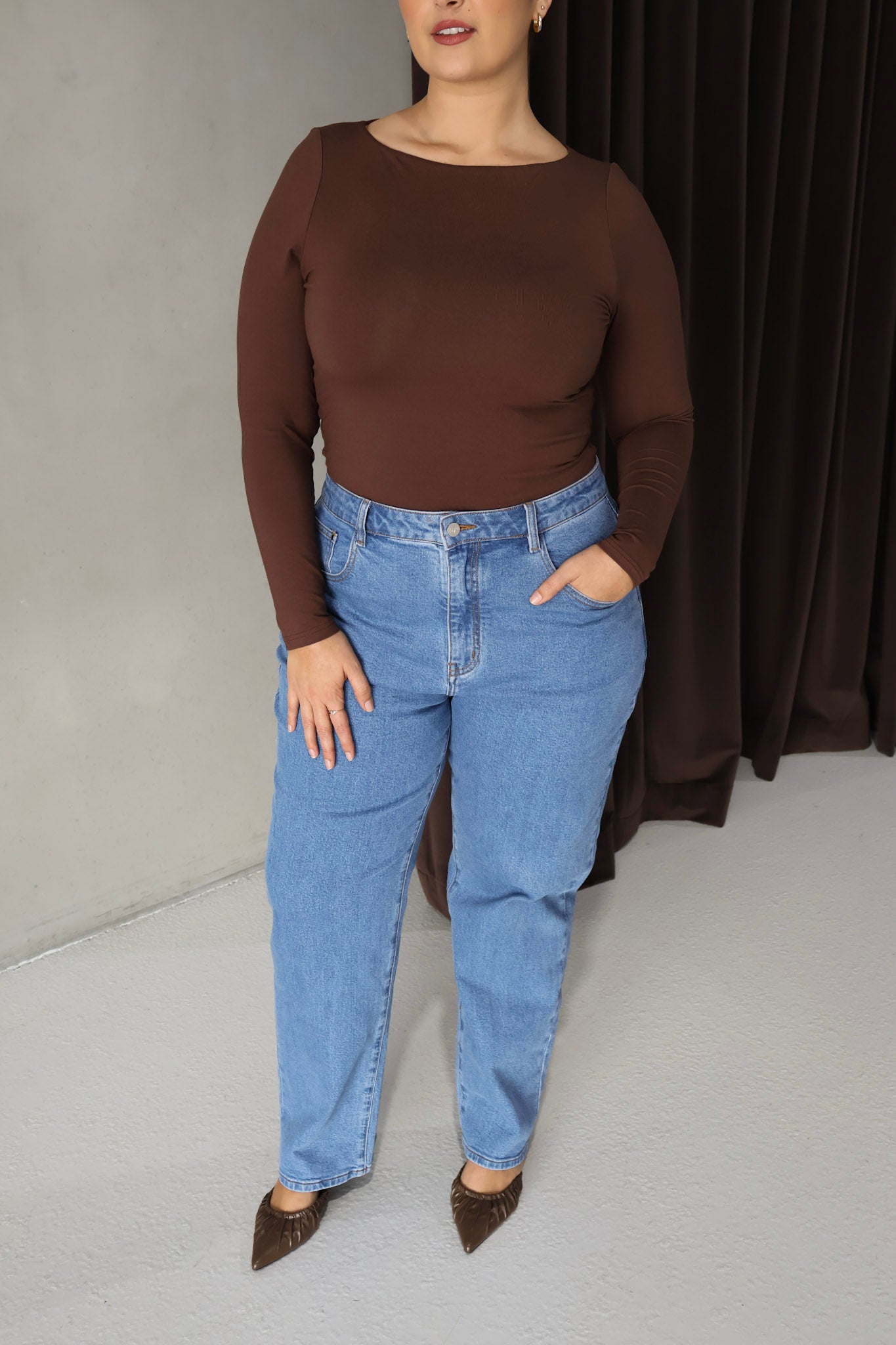 ULTRASOFT ORLA L/S TOP CHOCOLATE