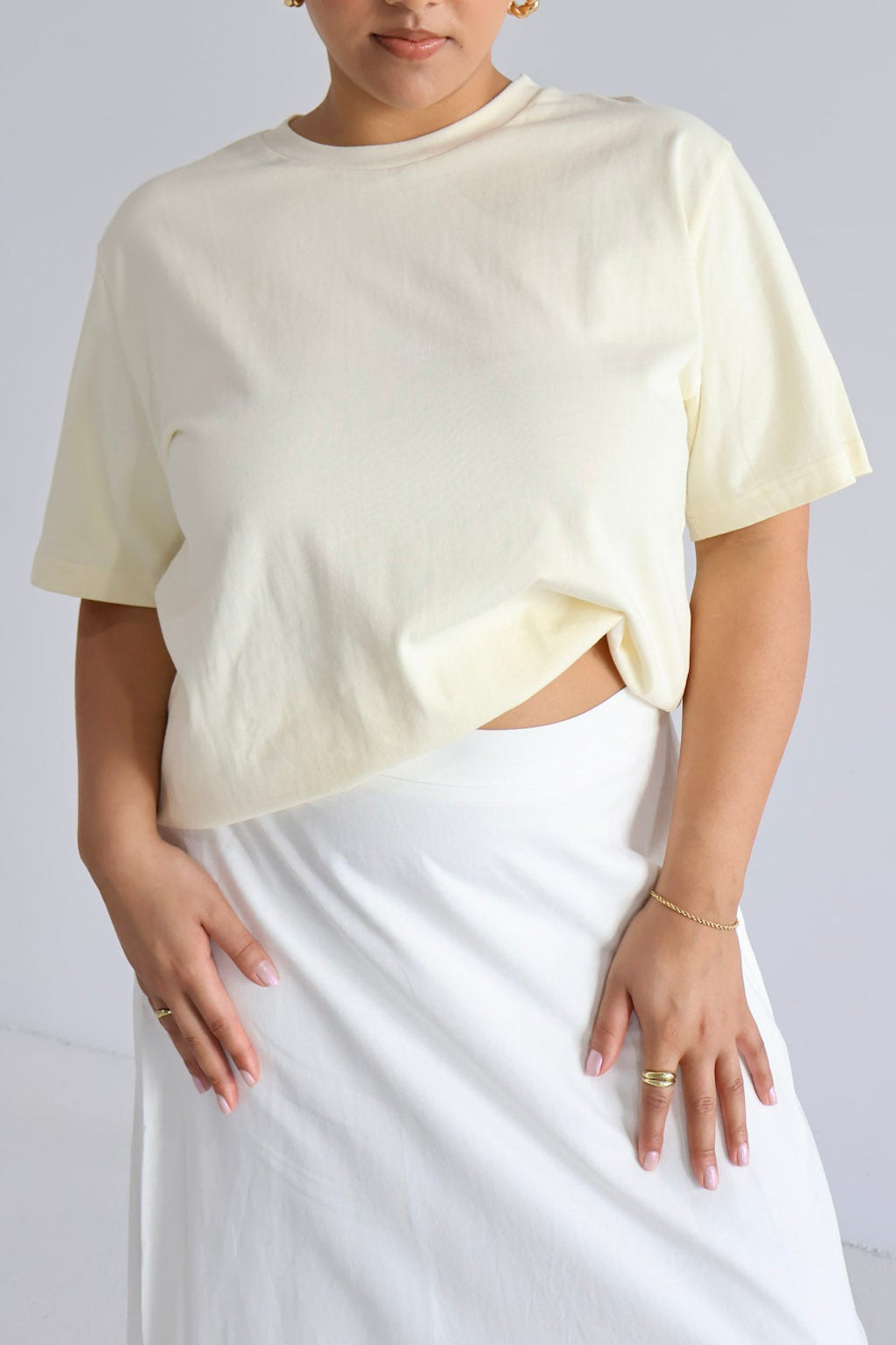 SIGNATURE TEE SOFT BUTTER