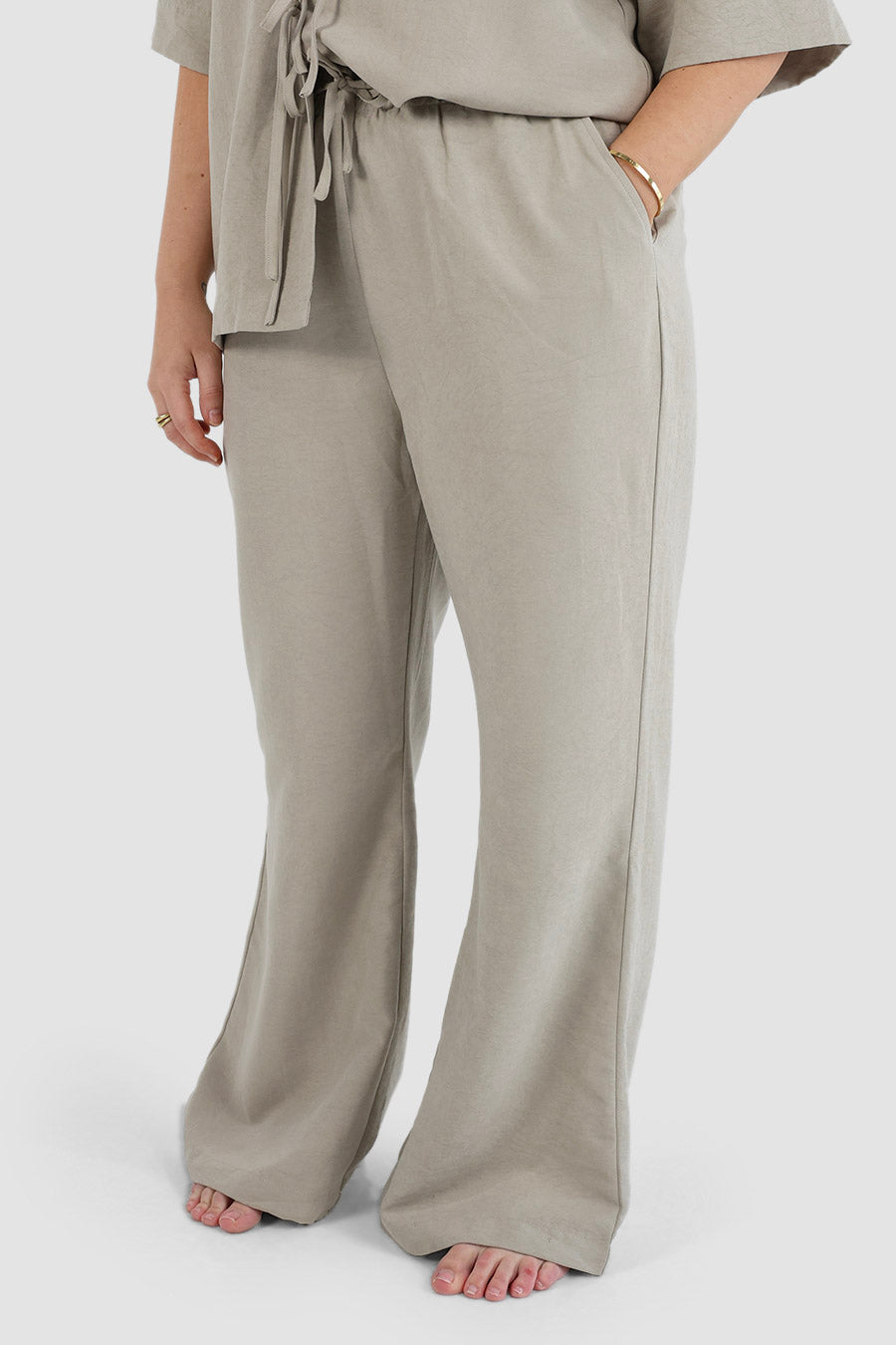 8-Junie-Shirt-Sable-Pant-Stone13