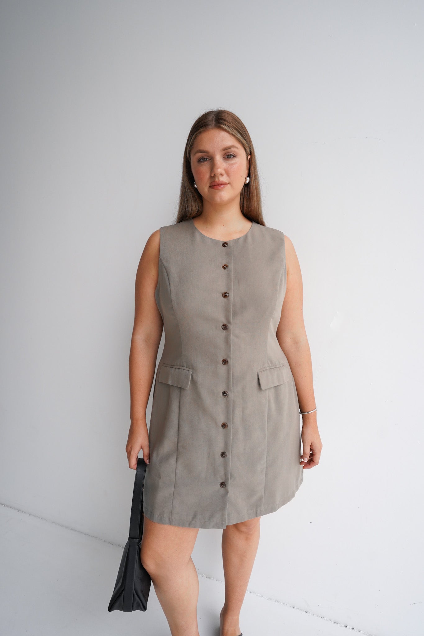 MAVEN BUTTON DRESS KHAKI