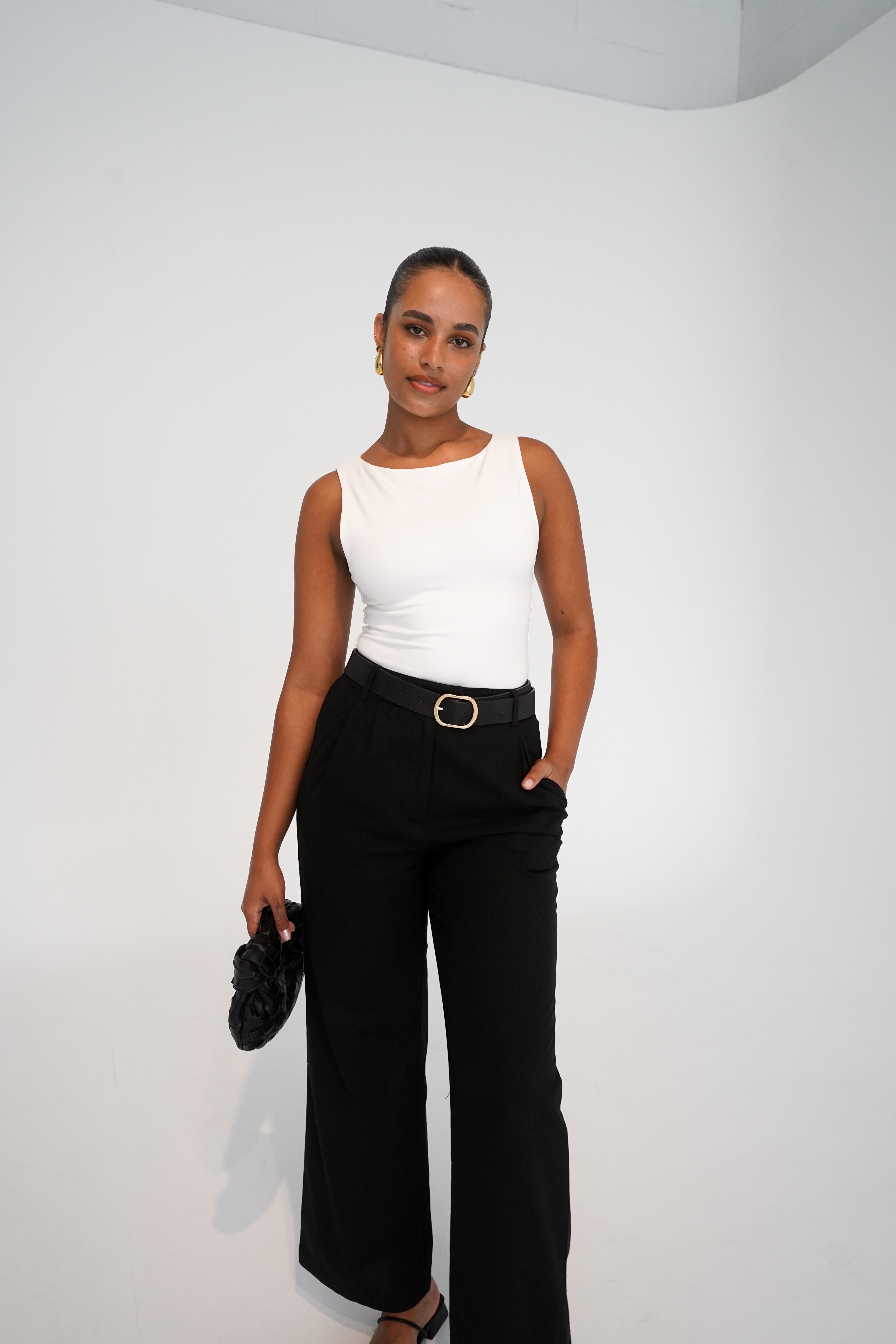 Get these Black Linen Pants by Urban Suburban on Refash – REFASH