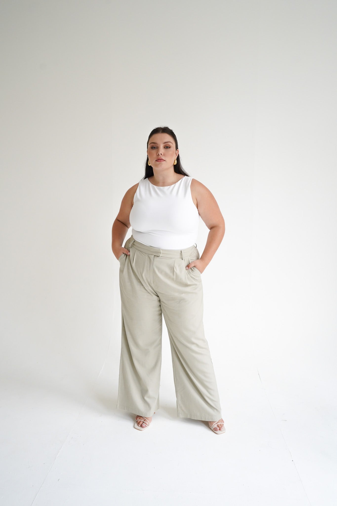 FB SALE - ARIE LINEN PANTS STONE SIZE 8