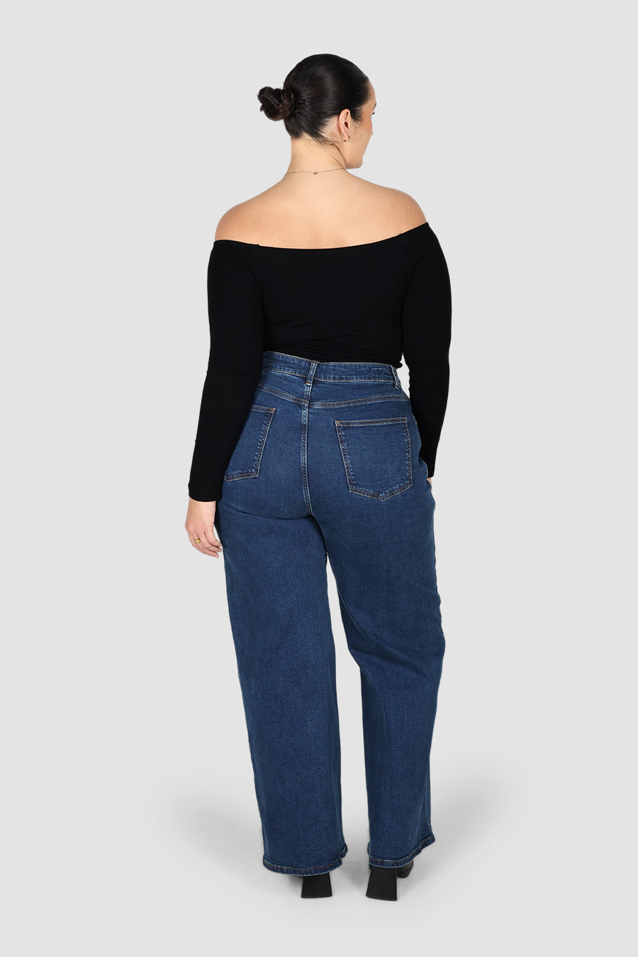 Emery-Top-Black6