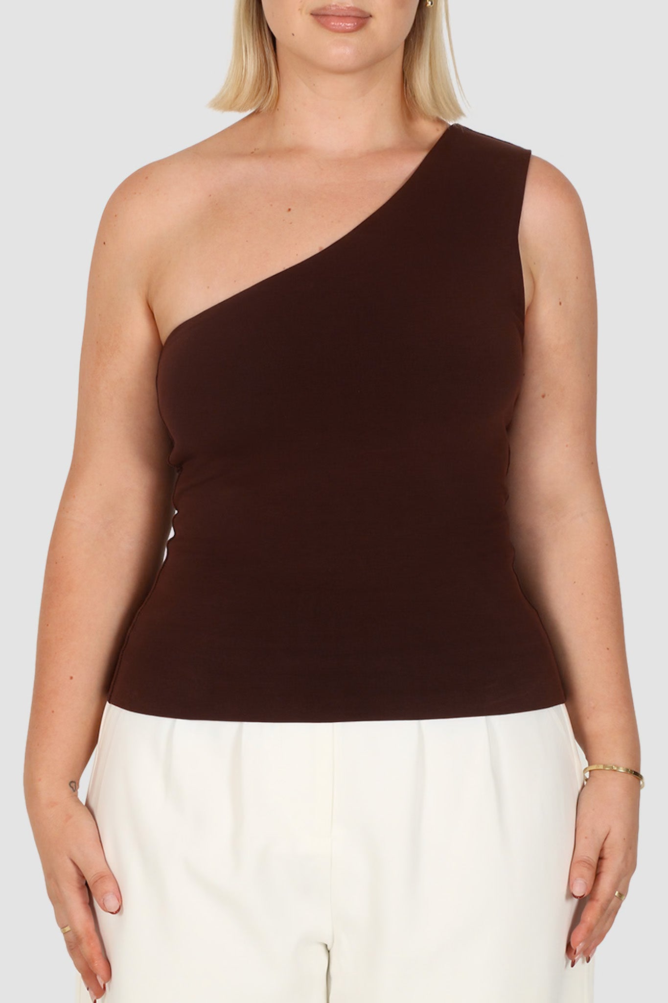 SULLIVAN ONE SHOULDER TOP CHOC