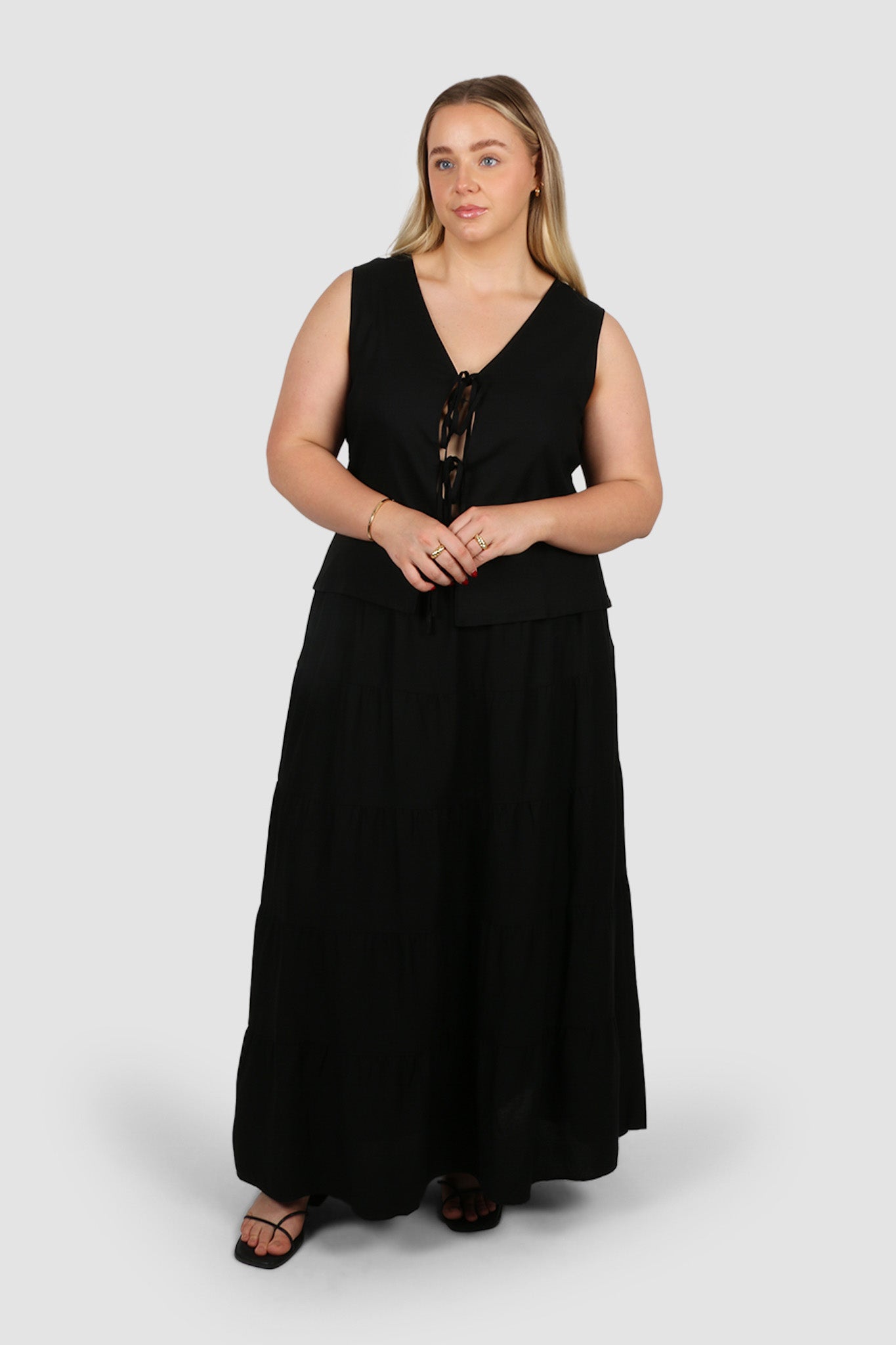 ZYLA TIERED MAXI SKIRT BLACK