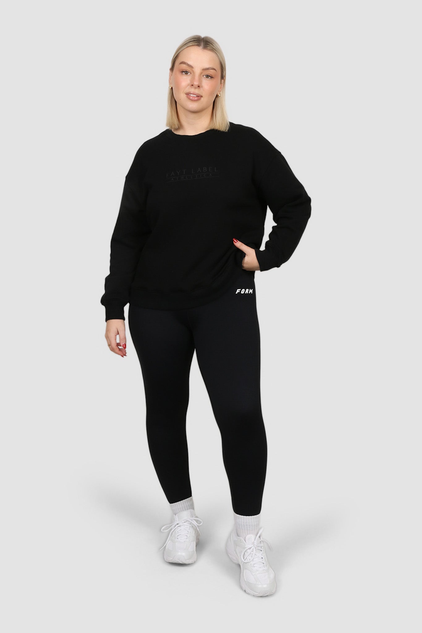 ATHLETICA OVERSIZED CREW BLACK