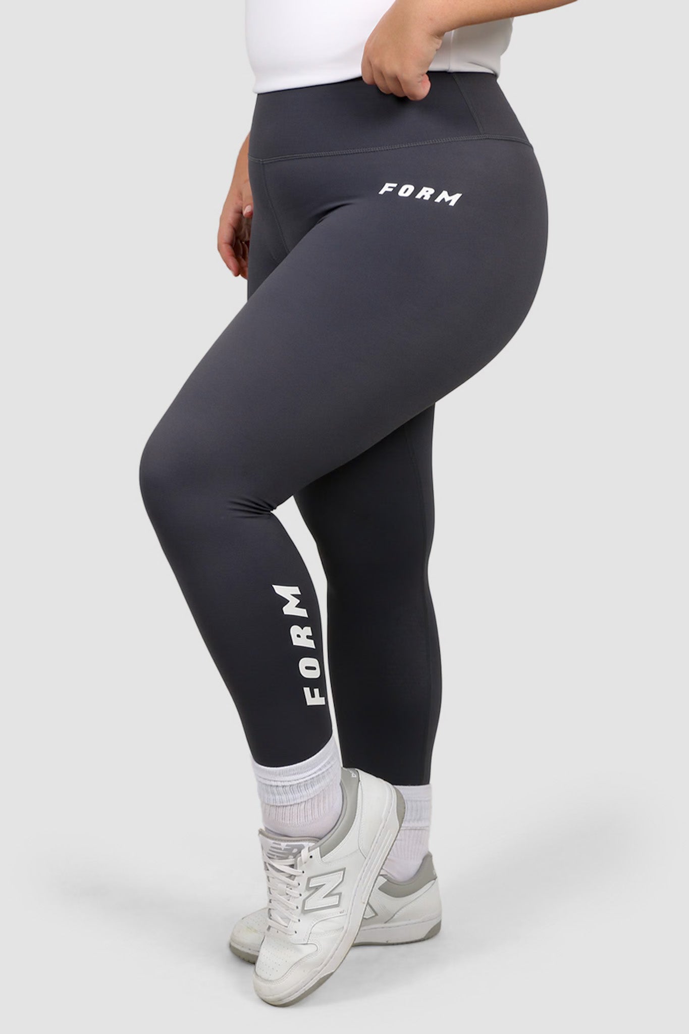 FORM BASE TIGHT 7/8 GREY