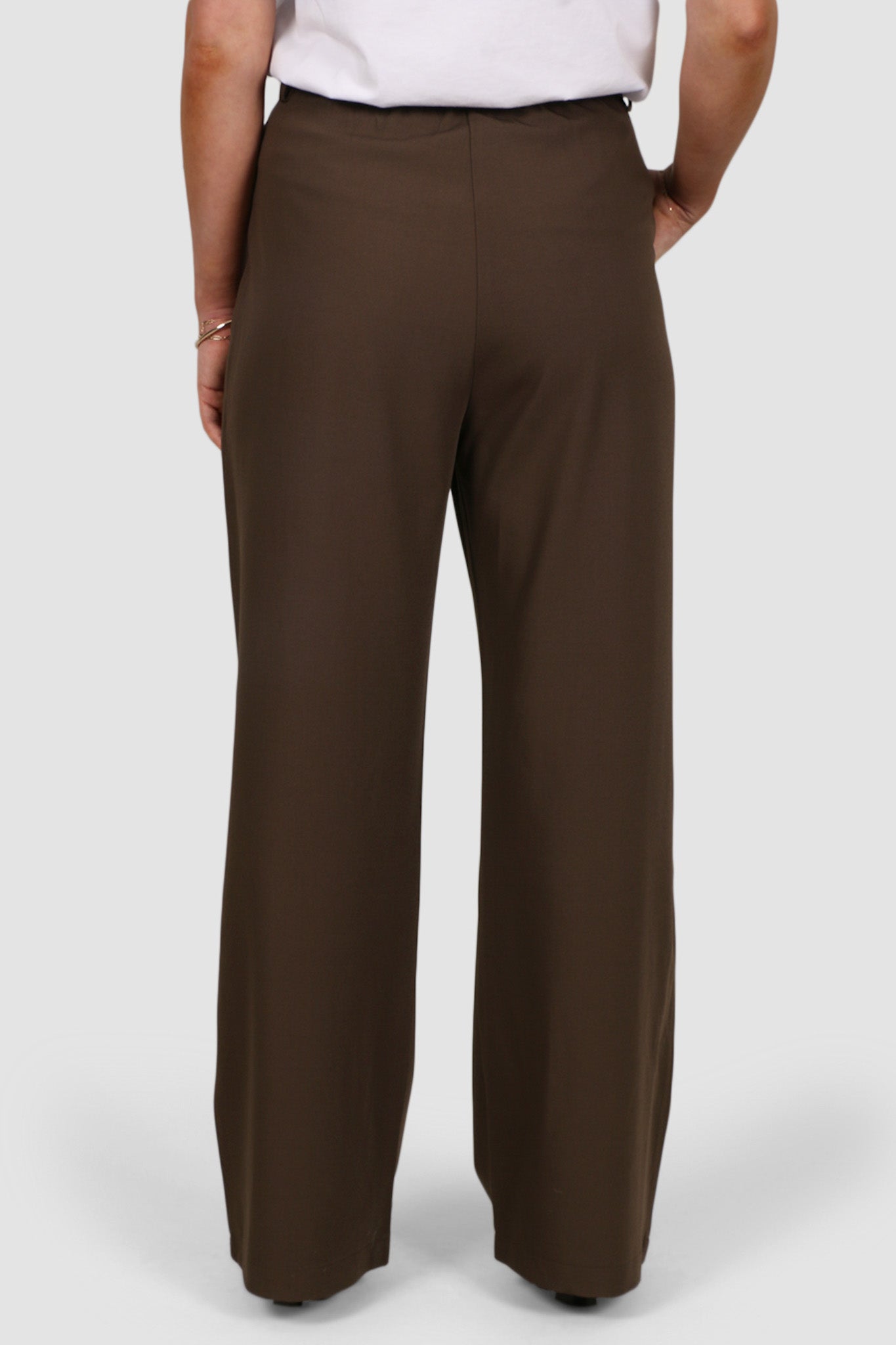 DOWNTOWN PANT CHOCOLATE TALL FIT