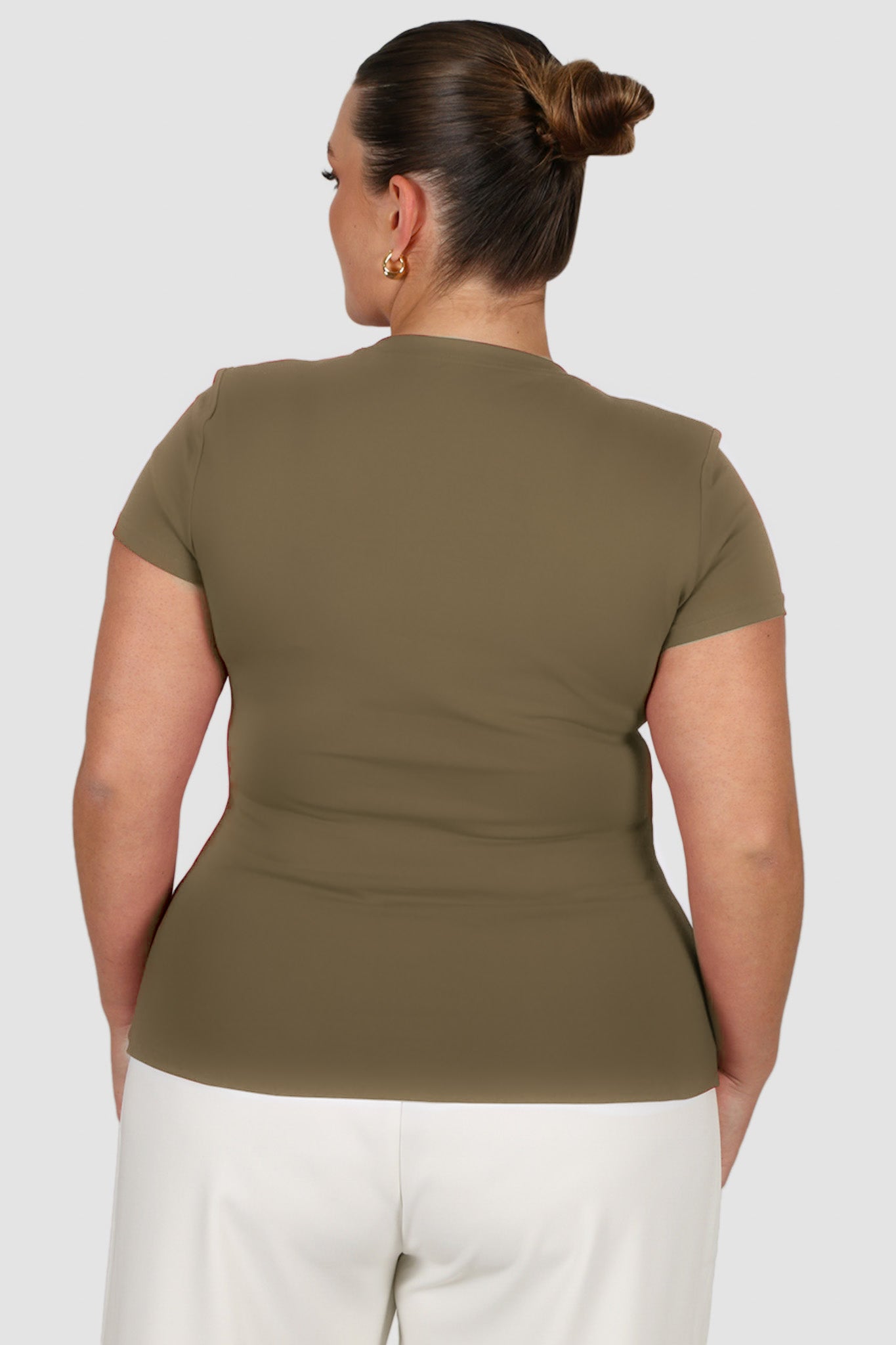 BUTTERY TEE OLIVE