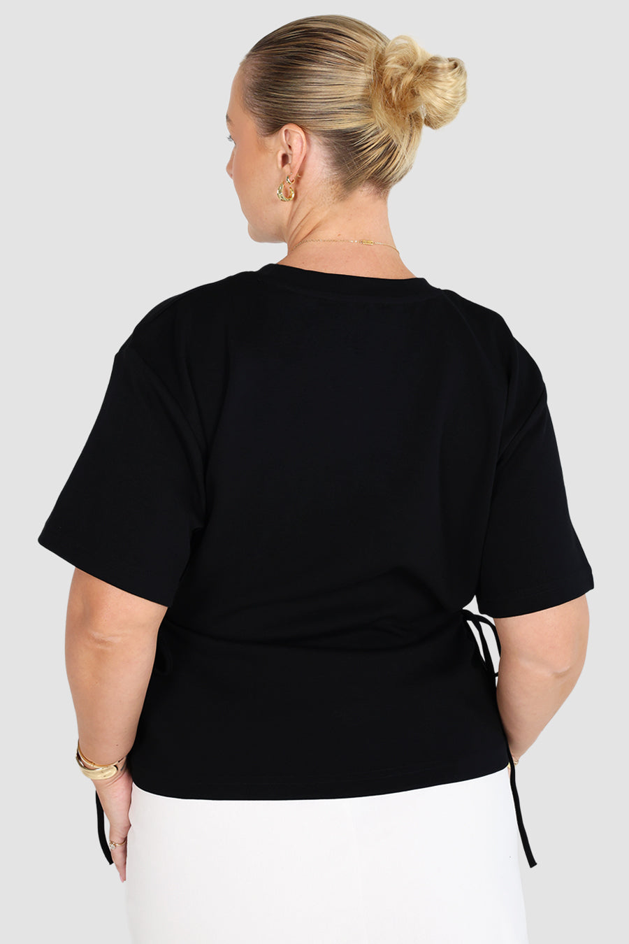 LEVI CINCH TEE BLACK