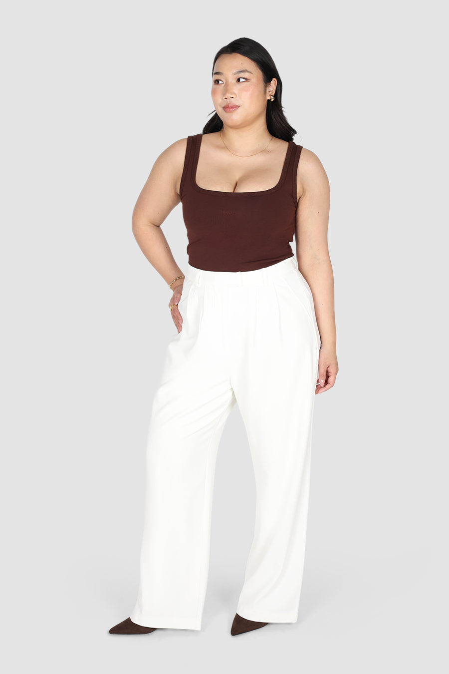 Logo-Scoop-Tank_Brown5