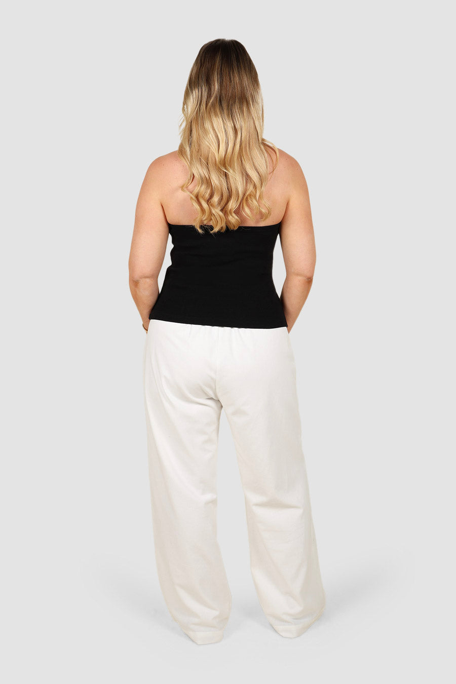 Renna-Halter-Top-Arie-Linen-Pant6jpg