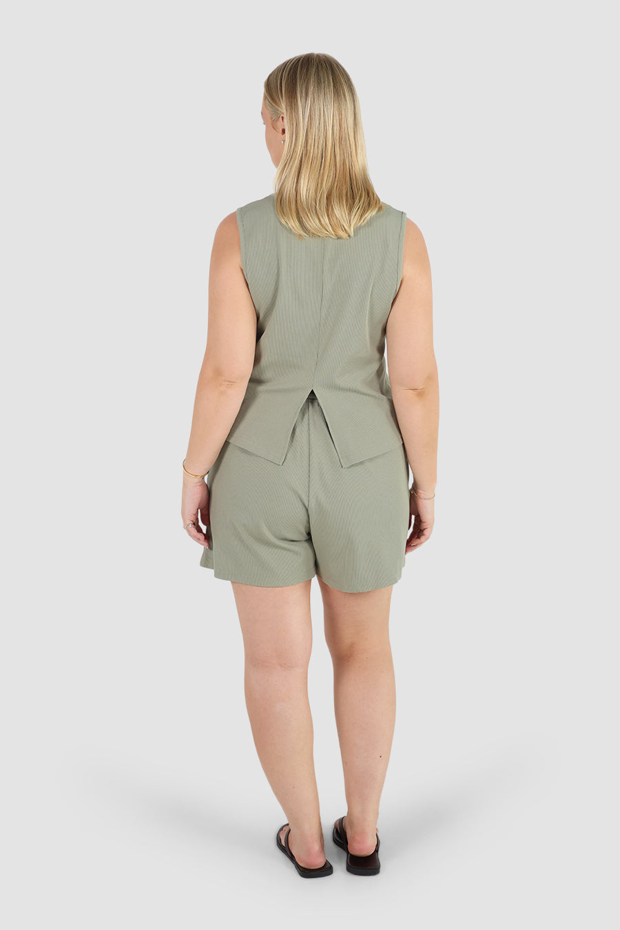 TORLA RIB SHORTS SAGE