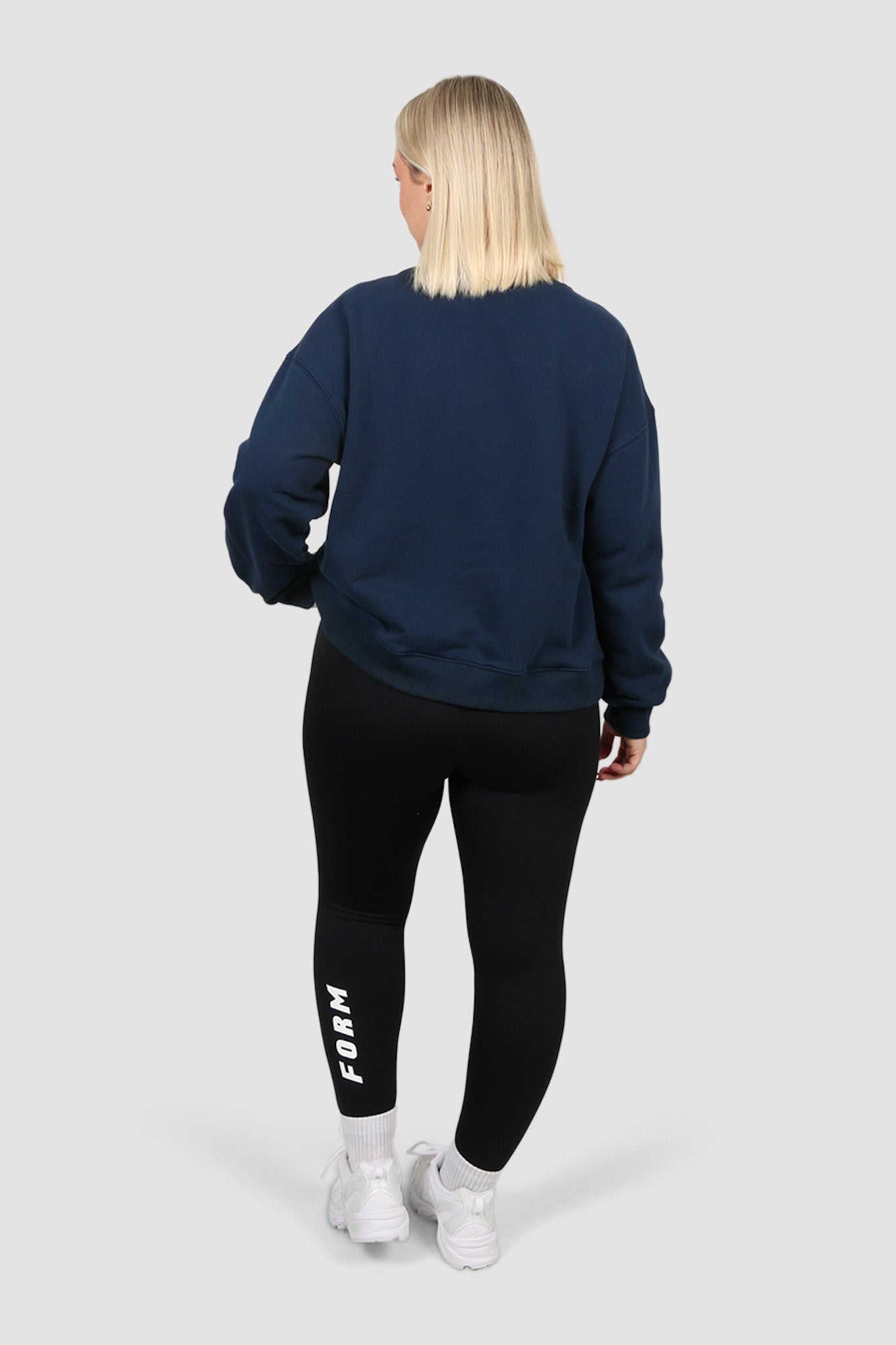 ATHLETICA OVERSIZED CREW NAVY - Fayt The Label