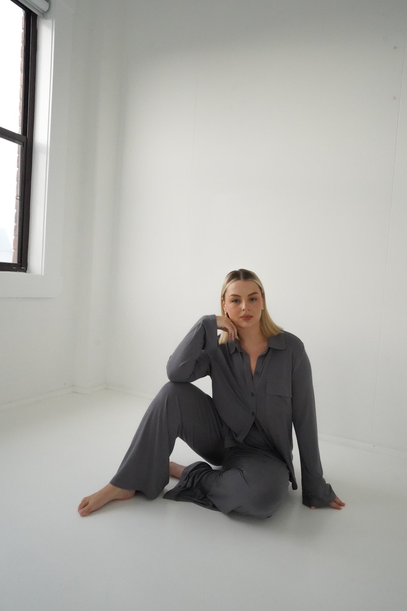 BUTTERY SLEEP TOP L/S GREY - Fayt The Label