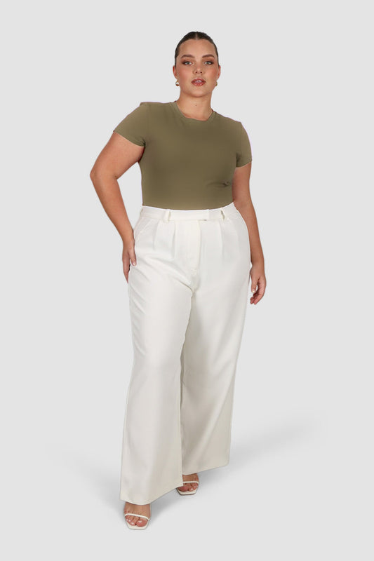 BUTTERY TEE OLIVE - Fayt The Label