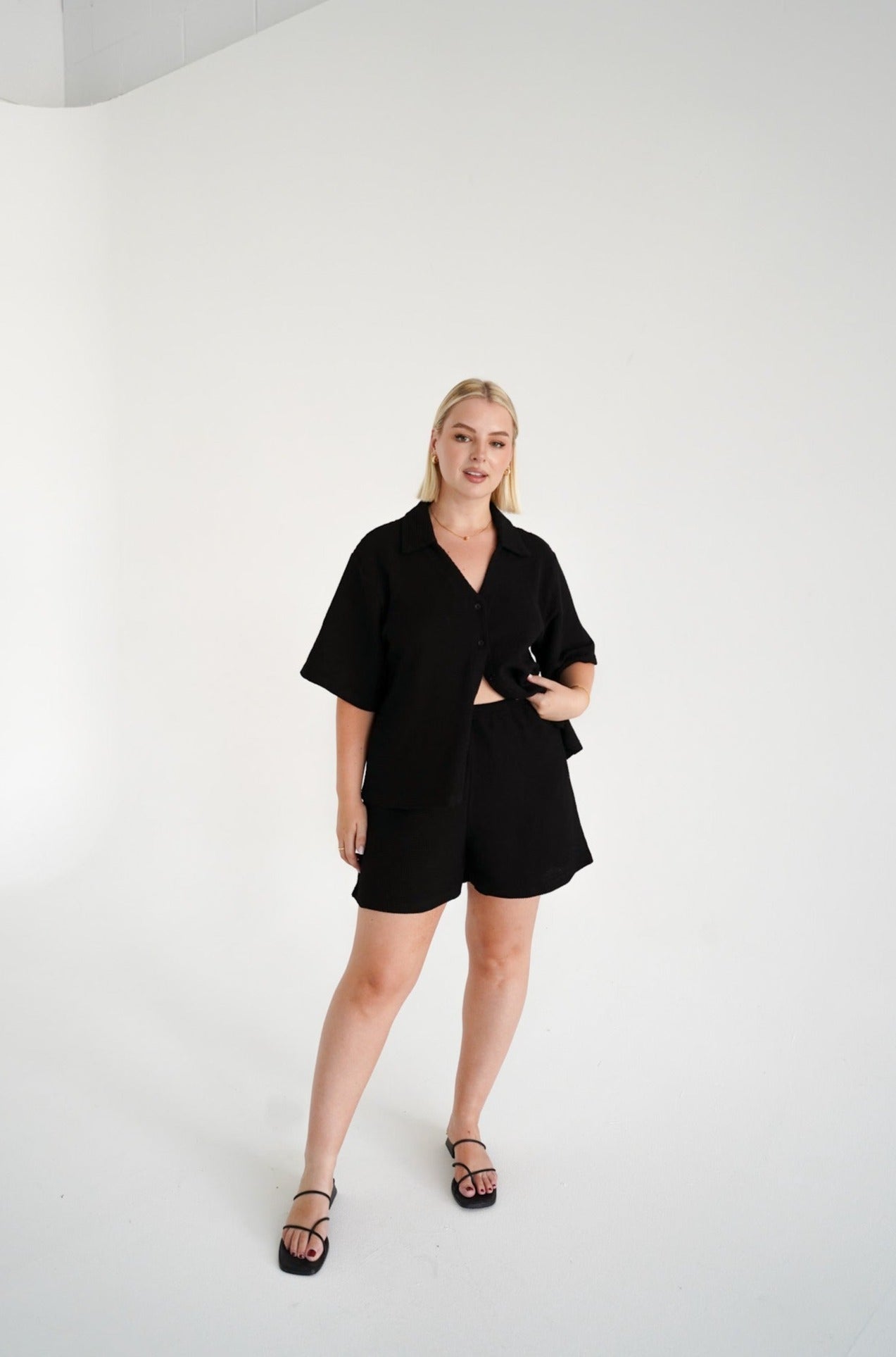 CAPRI WAFFLE SHORTS BLACK - Fayt The Label