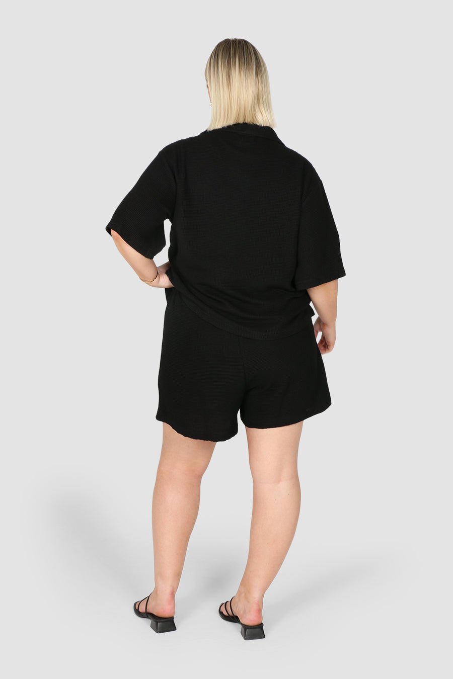 CAPRI WAFFLE SHORTS BLACK - Fayt The Label