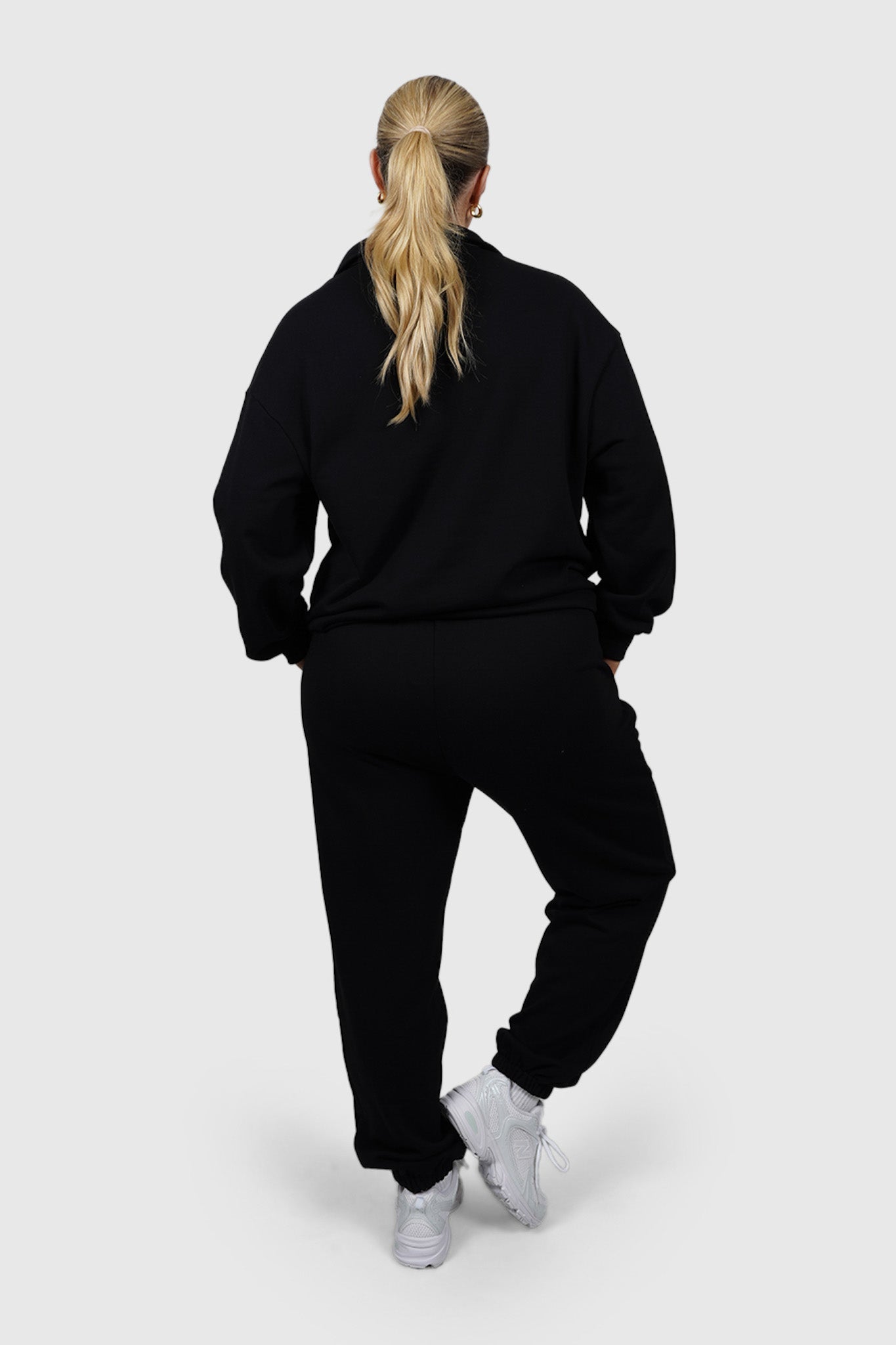 COLLAR CREW BLACK - Fayt The Label