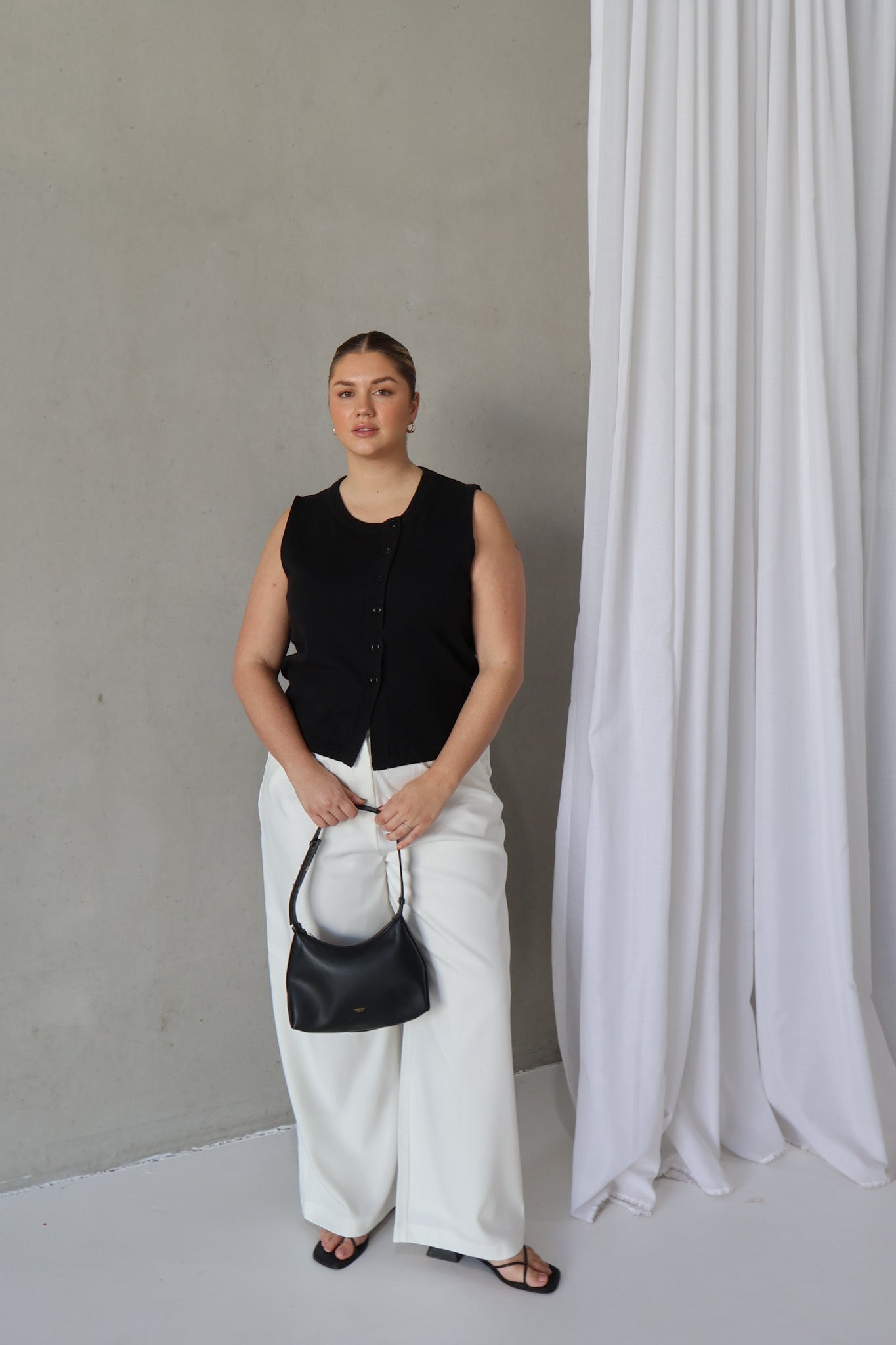 ESTI KNIT VEST BLACK - Fayt The Label