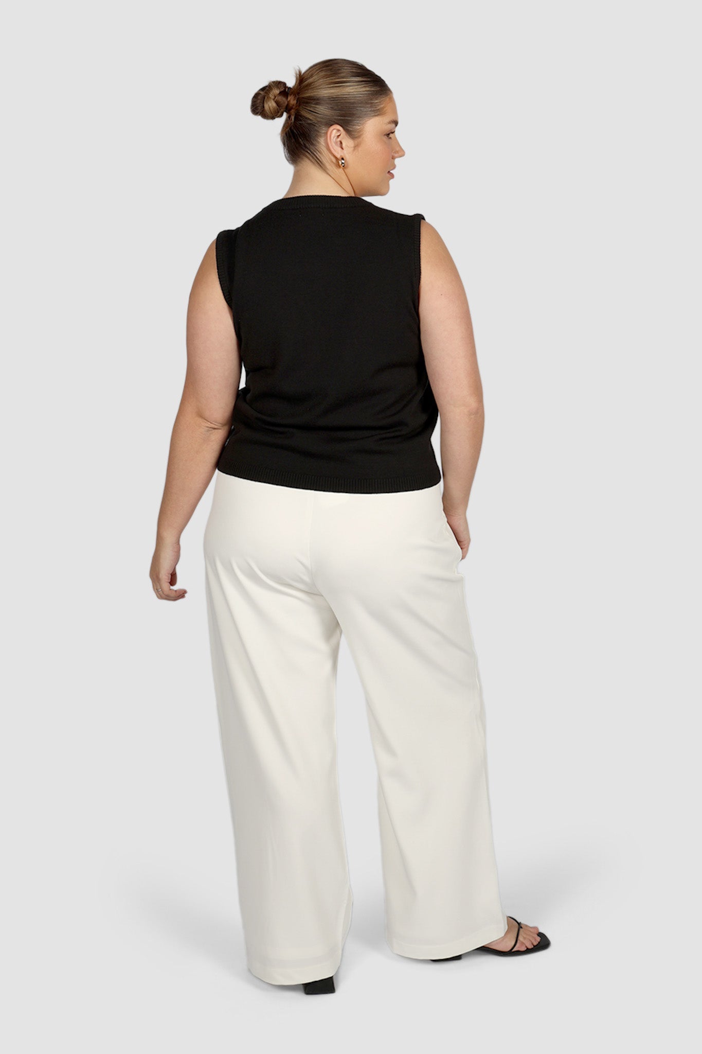 ESTI KNIT VEST BLACK - Fayt The Label