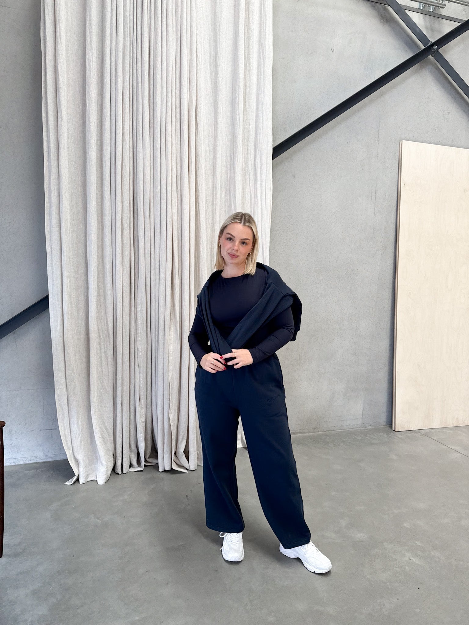 FLARE SWEATPANT MIDNIGHT - Fayt The Label