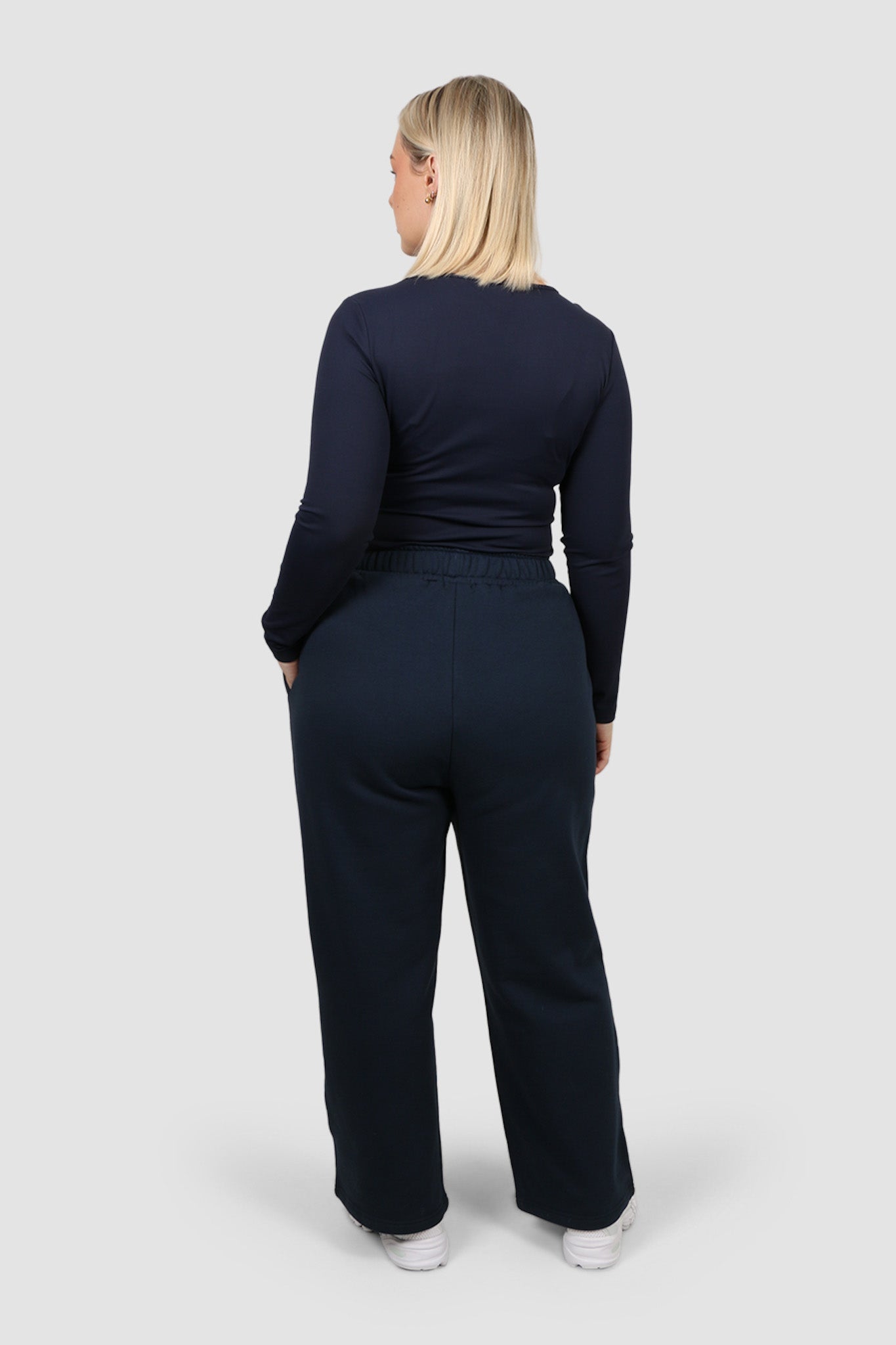 FLARE SWEATPANT MIDNIGHT - Fayt The Label