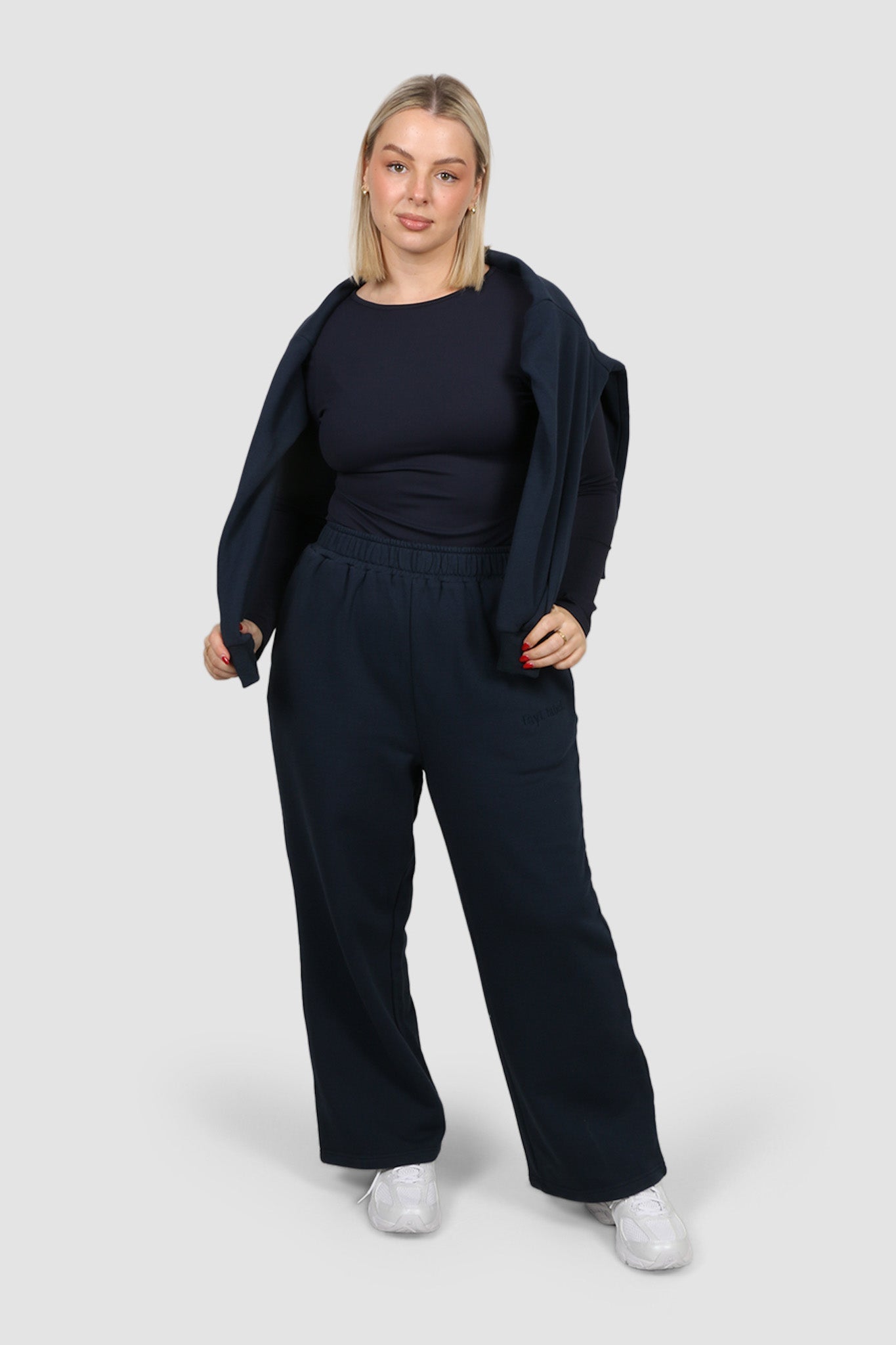 FLARE SWEATPANT MIDNIGHT - Fayt The Label