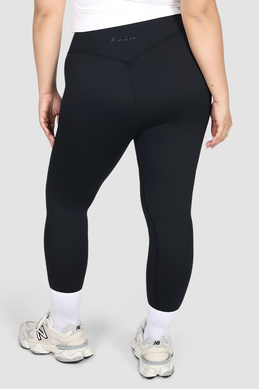 FORM BASE TIGHT 7/8 BLACKOUT - Fayt The Label